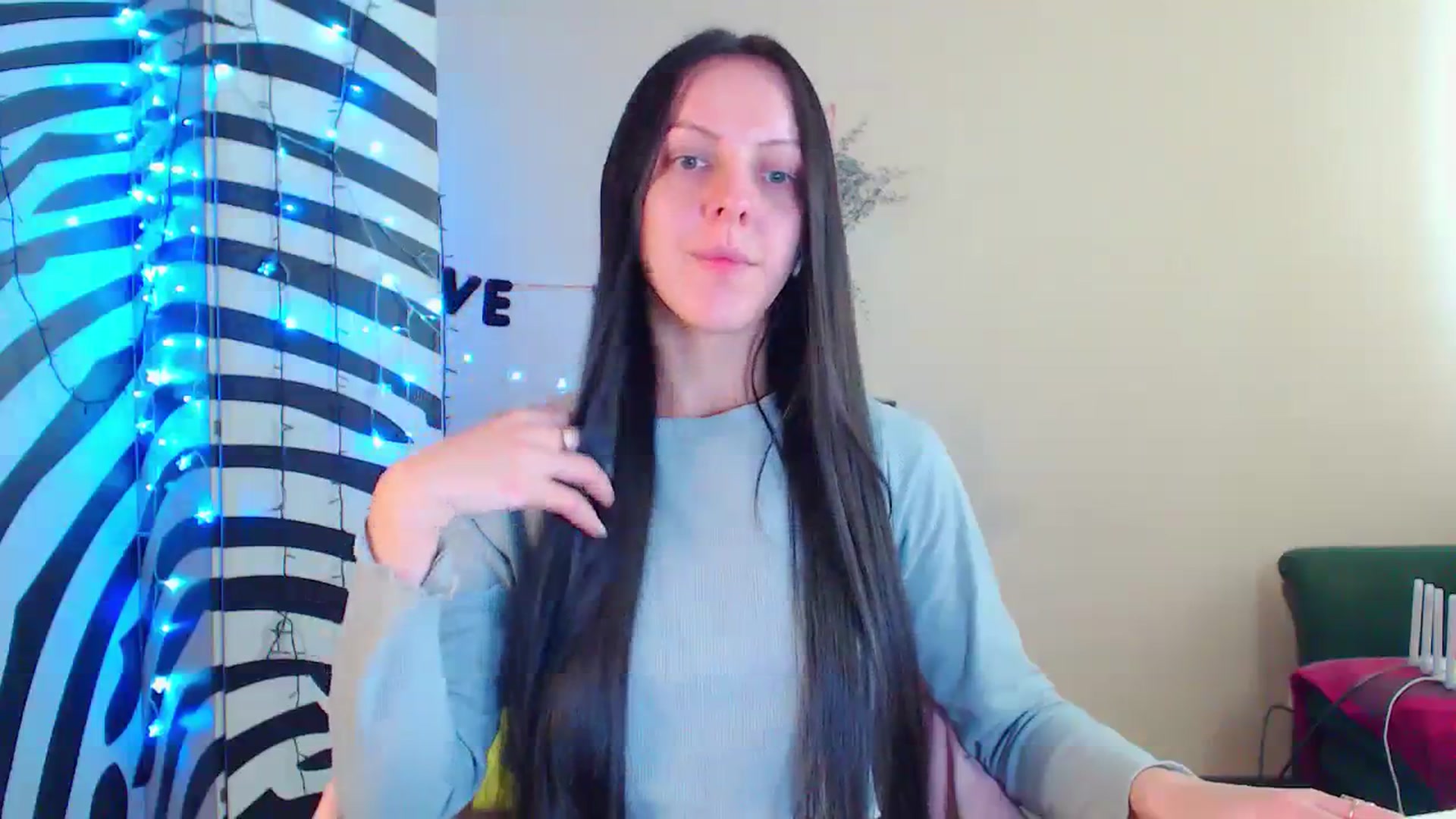 Gallery image thumbnail from Cos_Sexy's myfreecams stream on, 02/01/2024, 12:50 image 18 of 20