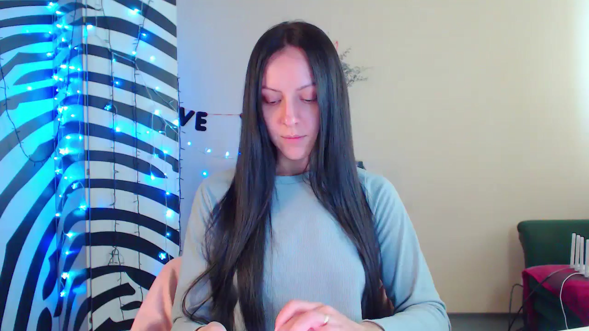 Gallery image thumbnail from Cos_Sexy's myfreecams stream on, 02/01/2024, 12:50 image 15 of 20