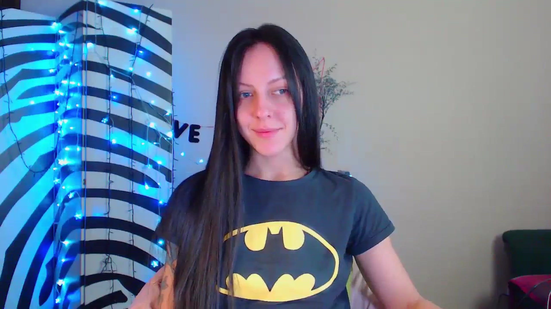 Gallery image thumbnail from Cos_Sexy's myfreecams stream on, 02/04/2024, 12:02 image 19 of 20
