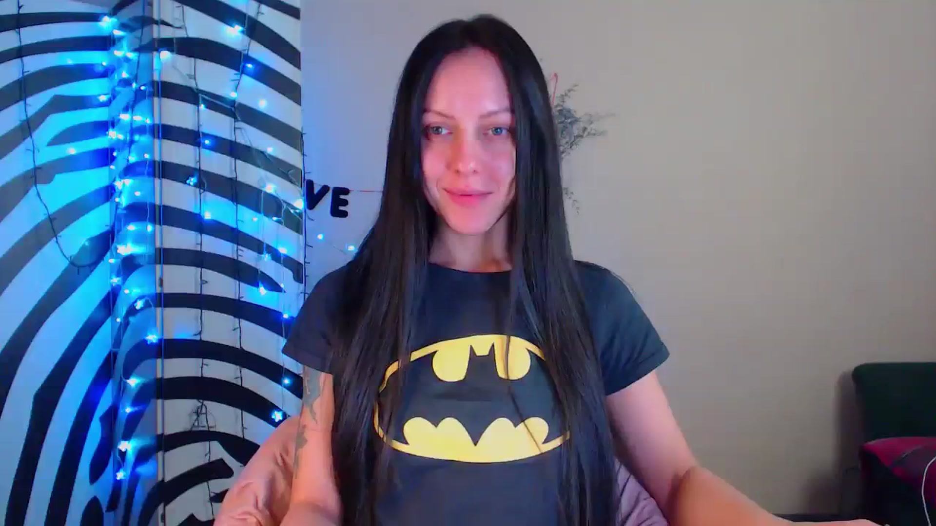 Gallery image thumbnail from Cos_Sexy's myfreecams stream on, 02/04/2024, 13:25 image 1 of 20