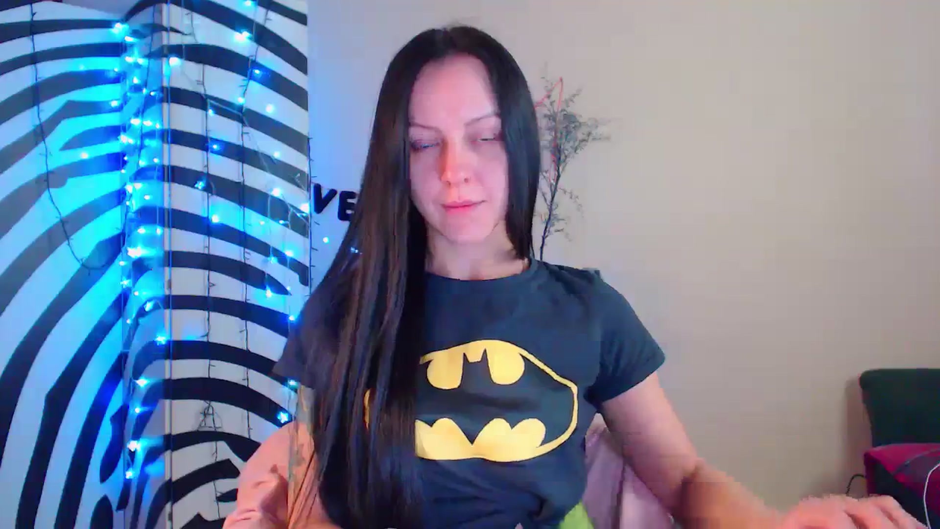 Gallery image thumbnail from Cos_Sexy's myfreecams stream on, 02/05/2024, 12:25 image 10 of 20