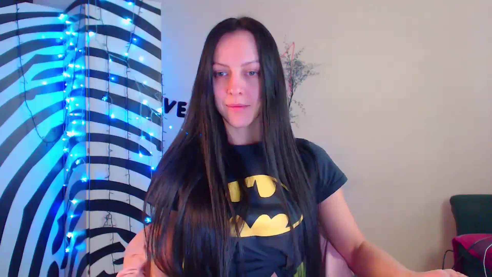 Gallery image thumbnail from Cos_Sexy's myfreecams stream on, 02/05/2024, 12:25 image 8 of 20