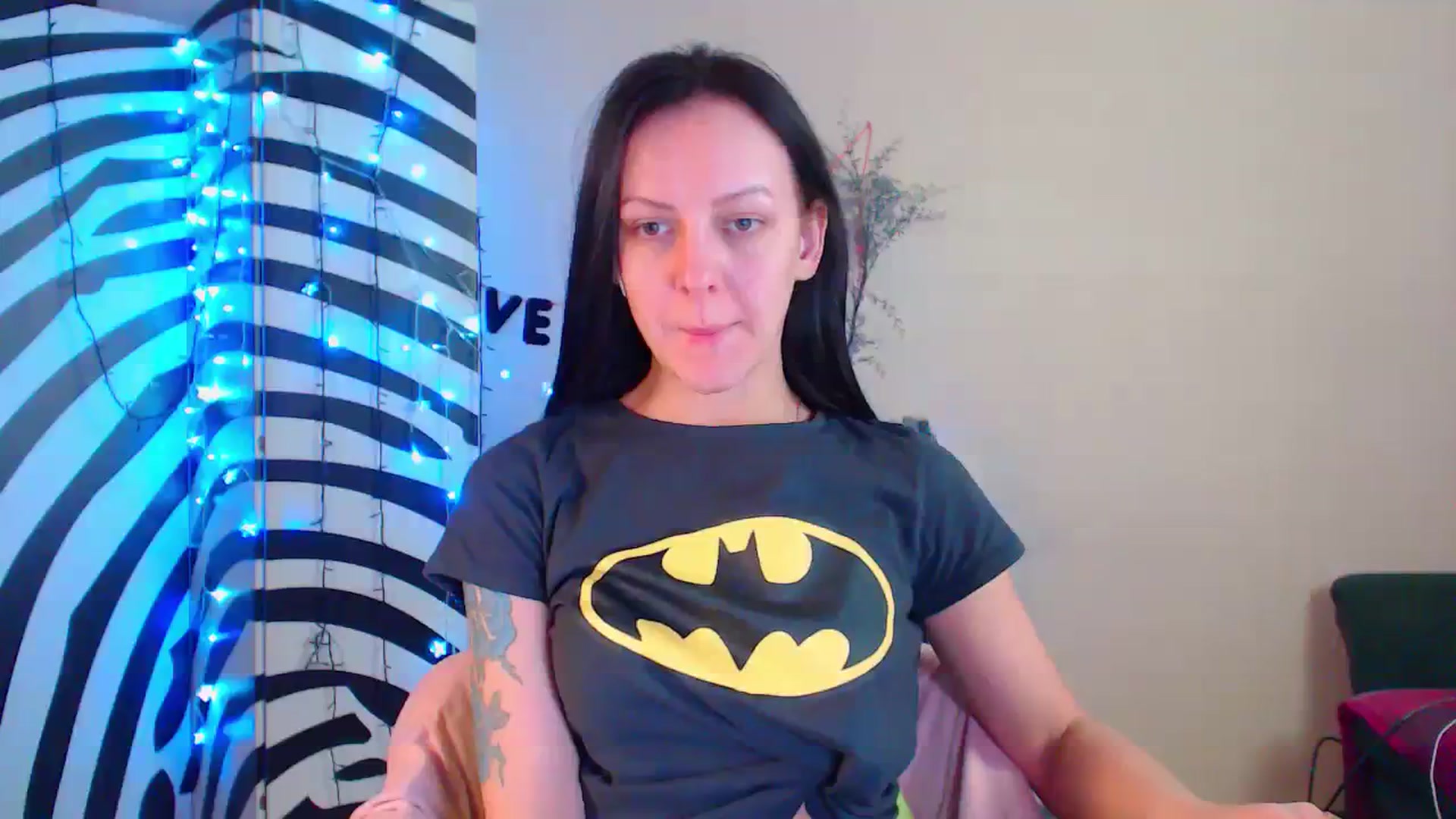 Gallery image thumbnail from Cos_Sexy's myfreecams stream on, 02/05/2024, 12:25 image 12 of 20