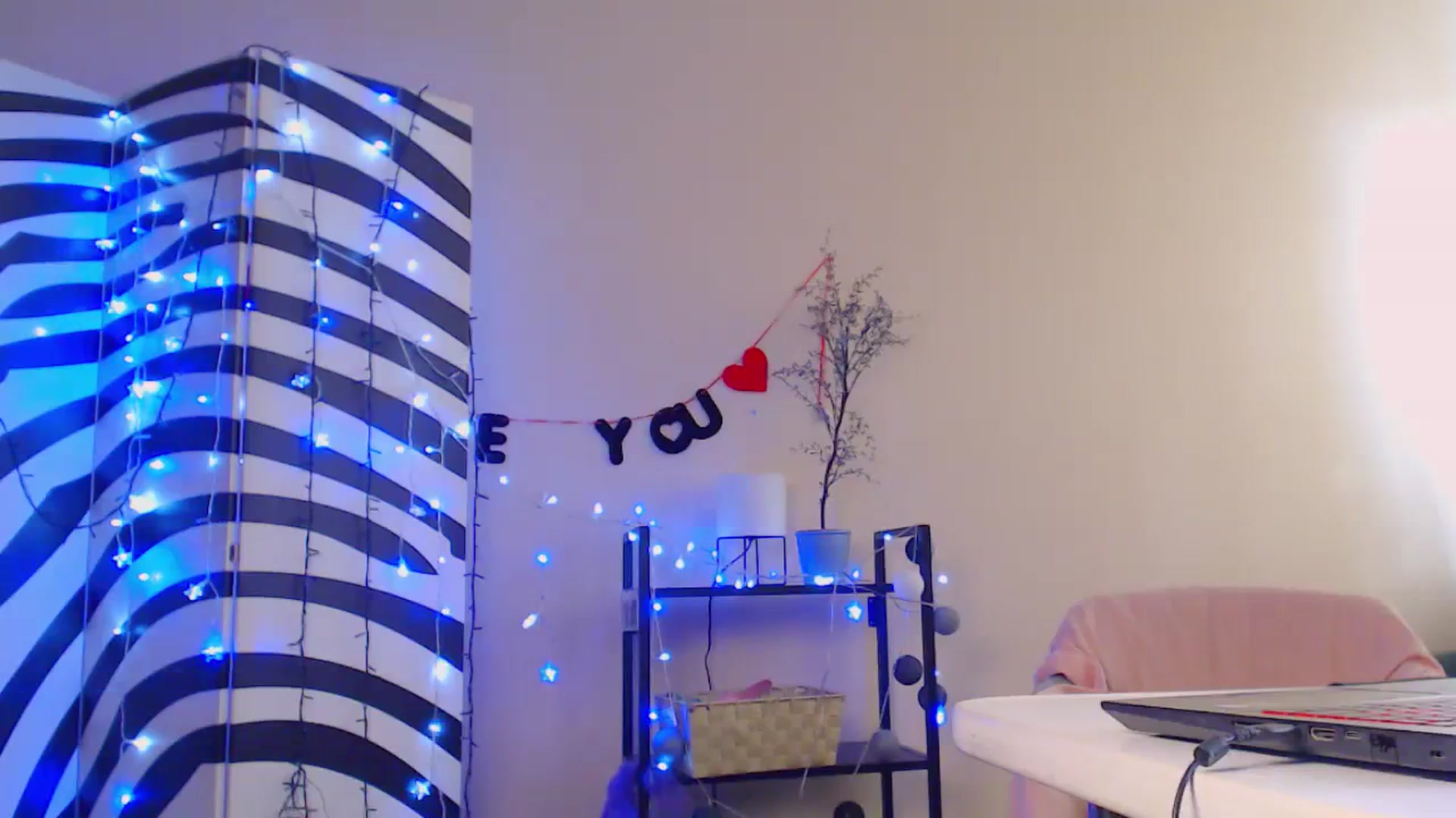 Gallery image thumbnail from Cos_Sexy's myfreecams stream on, 02/07/2024, 13:31 image 20 of 20
