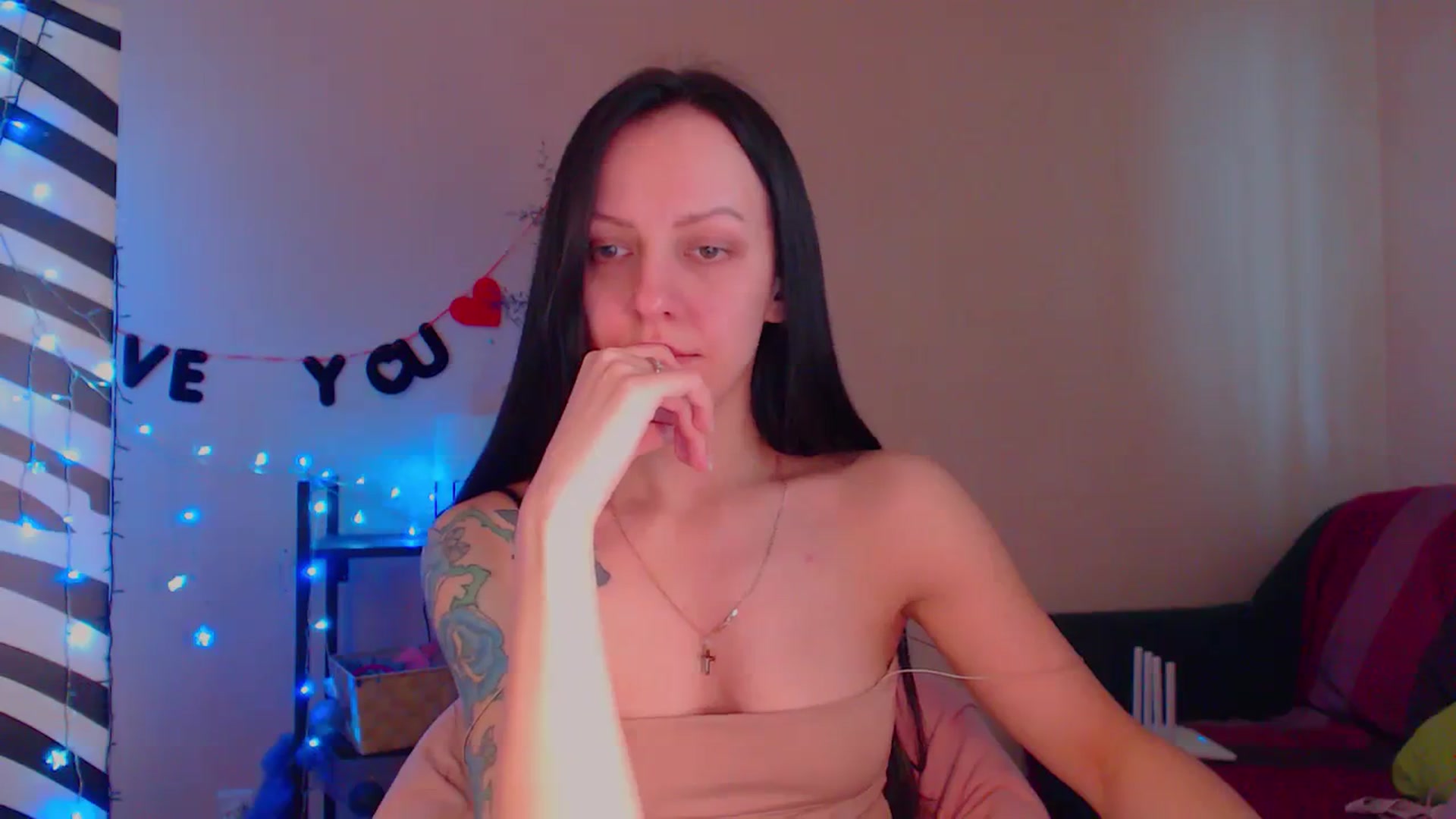 Gallery image thumbnail from Cos_Sexy's myfreecams stream on, 02/08/2024, 13:32 image 6 of 20