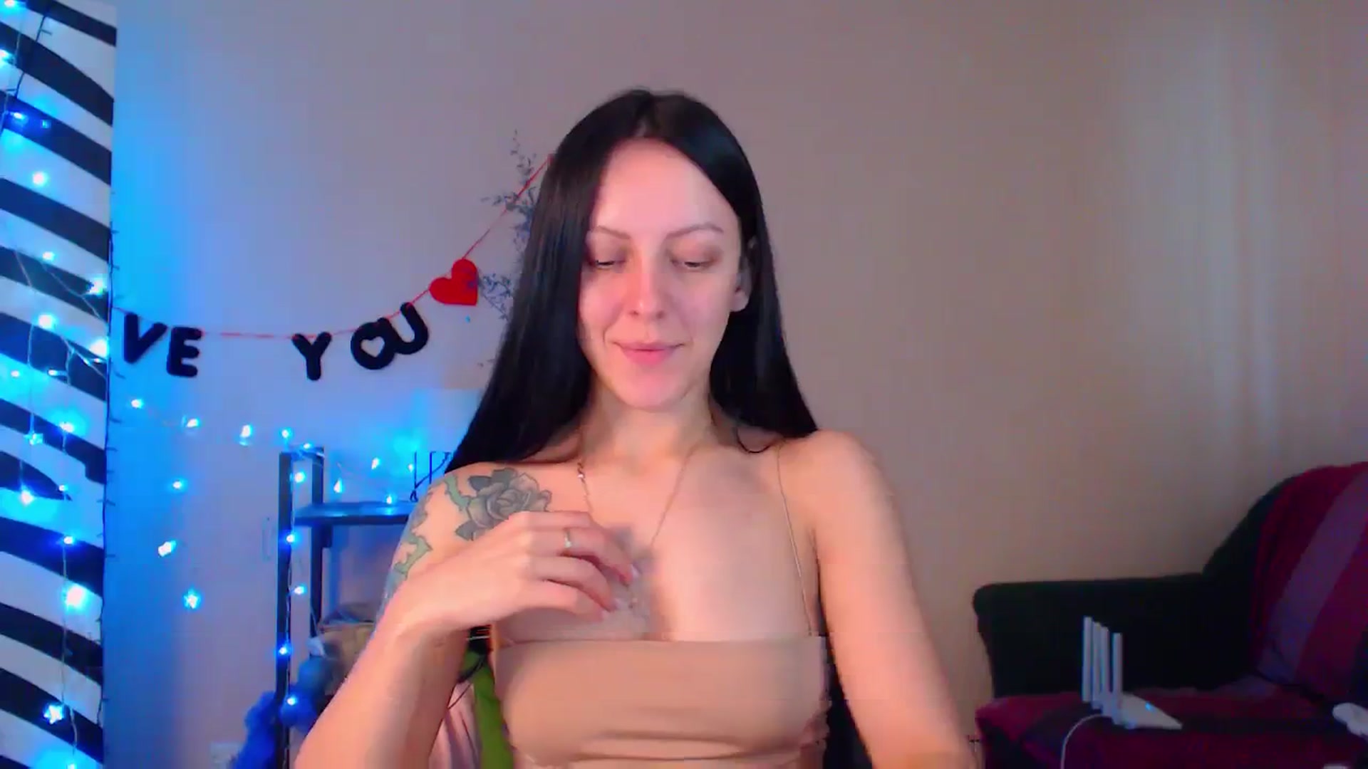 Gallery image thumbnail from Cos_Sexy's myfreecams stream on, 02/10/2024, 13:10 image 4 of 20