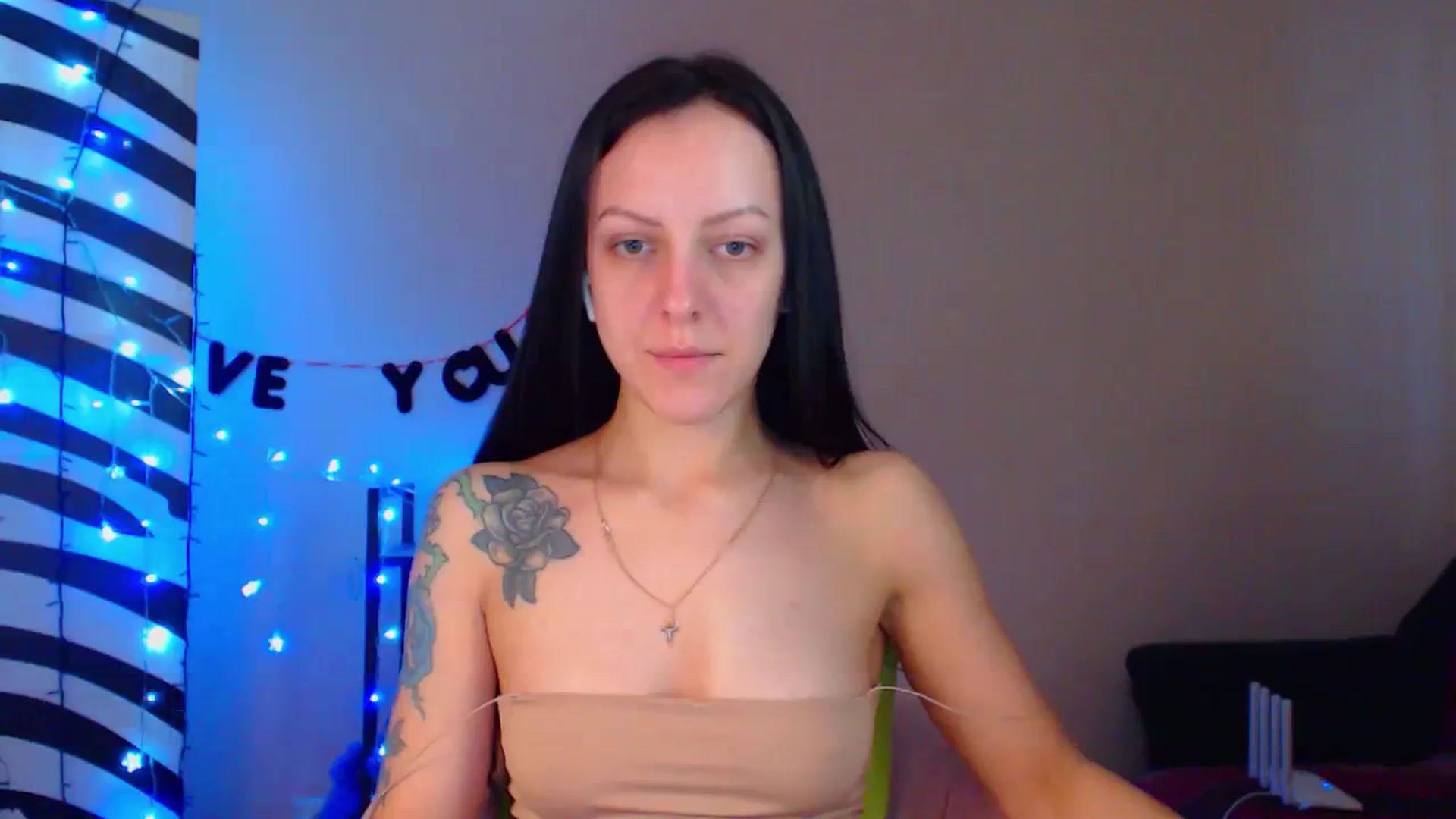 Gallery image thumbnail from Cos_Sexy's myfreecams stream on, 02/14/2024, 14:38 image 18 of 20