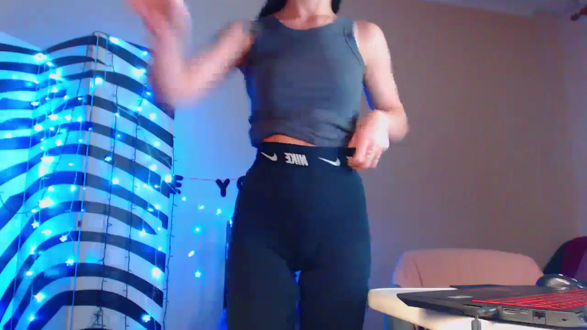 Gallery image thumbnail from Cos_Sexy's myfreecams stream on, 02/14/2024, 15:11 image 13 of 20
