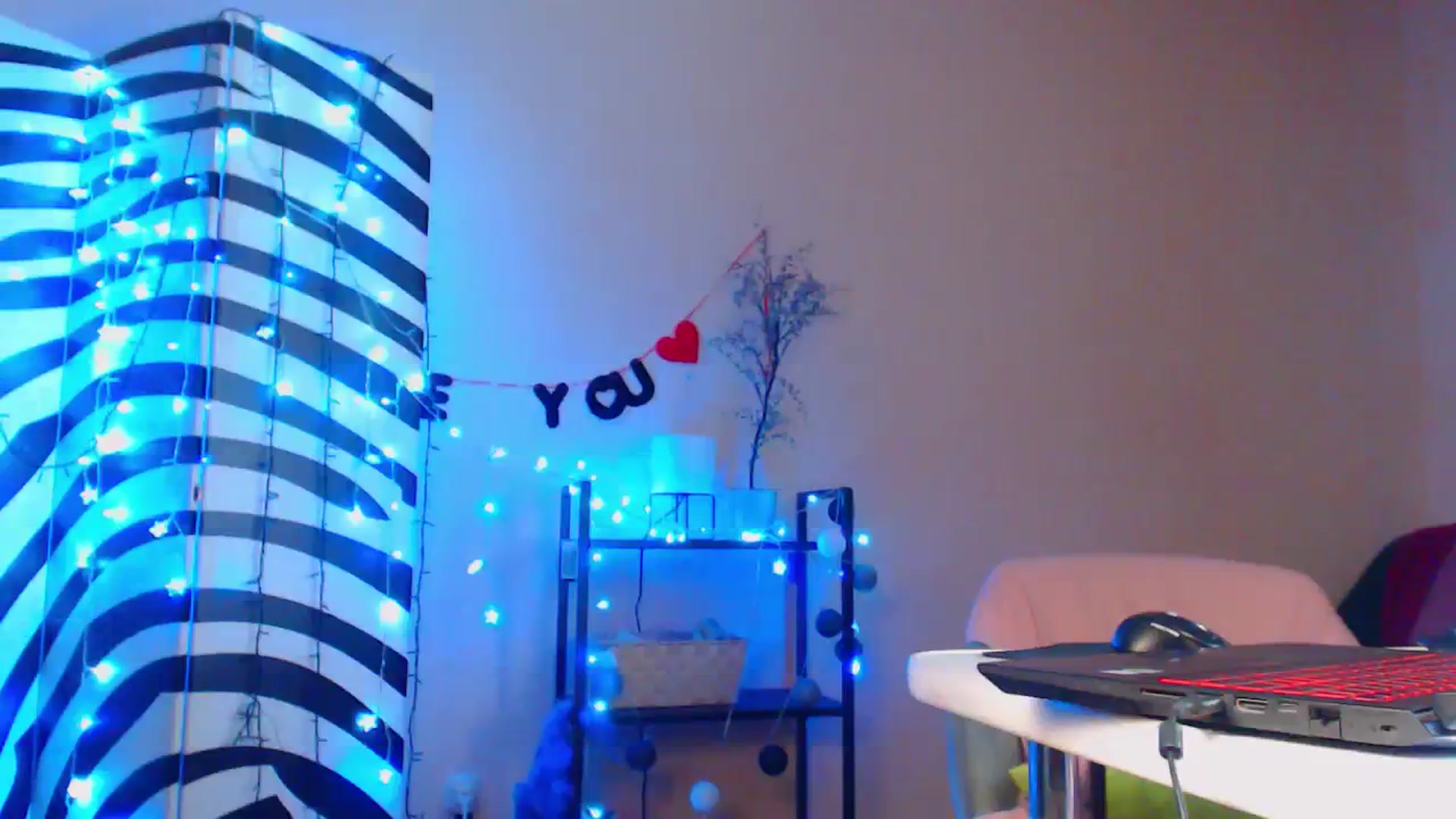 Gallery image thumbnail from Cos_Sexy's myfreecams stream on, 02/14/2024, 15:11 image 7 of 20