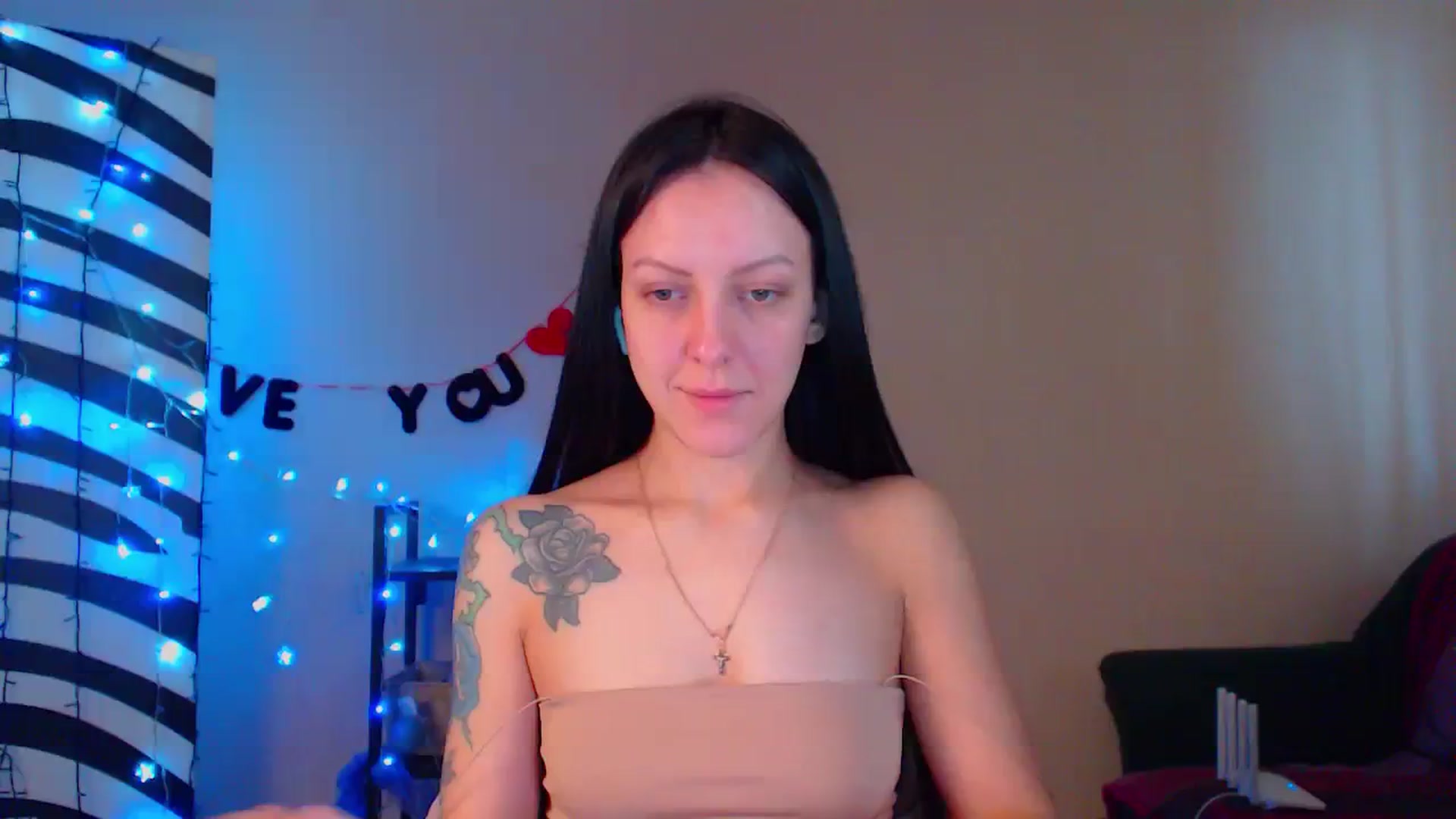 Gallery image thumbnail from Cos_Sexy's myfreecams stream on, 02/15/2024, 12:54 image 1 of 20