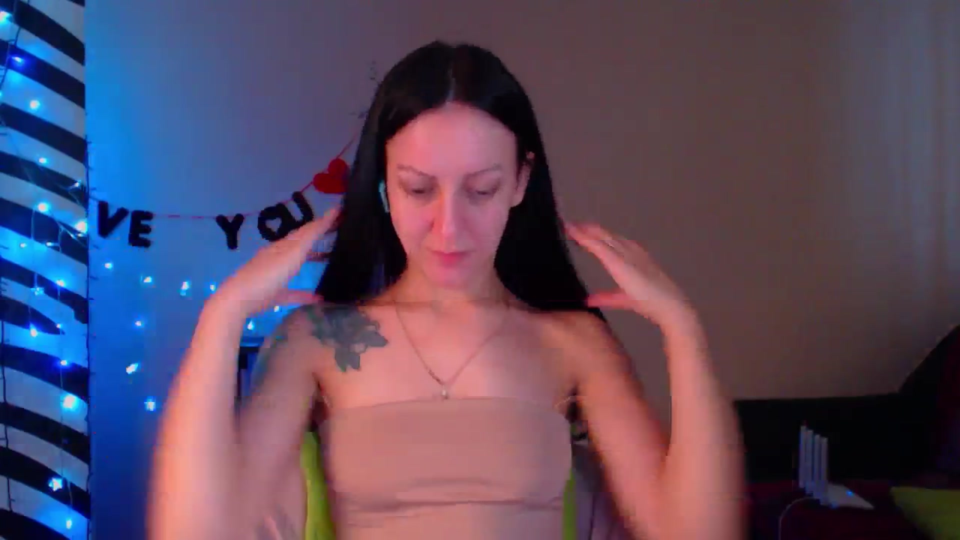 Gallery image thumbnail from Cos_Sexy's myfreecams stream on, 02/15/2024, 13:52 image 19 of 20