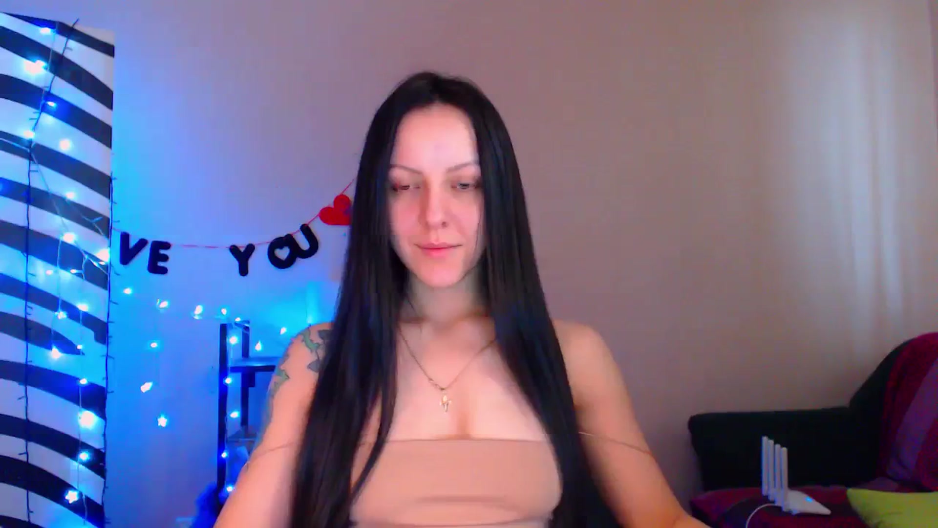Gallery image thumbnail from Cos_Sexy's myfreecams stream on, 02/16/2024, 11:45 image 18 of 20