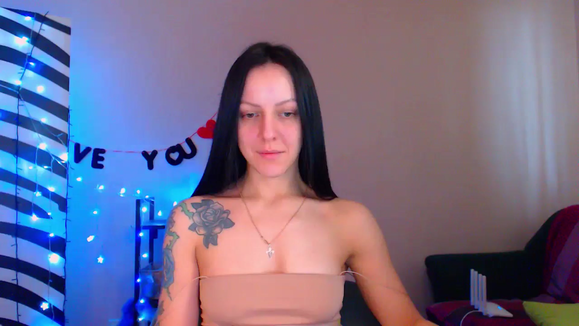 Gallery image thumbnail from Cos_Sexy's myfreecams stream on, 02/16/2024, 11:45 image 16 of 20