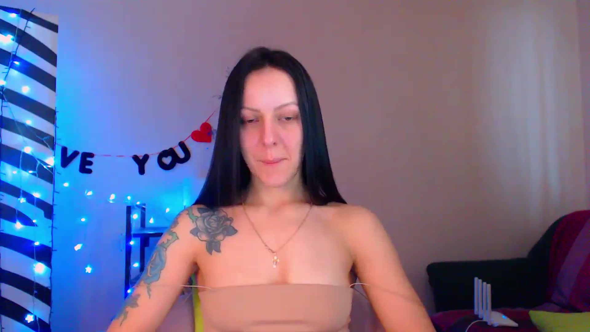 Gallery image thumbnail from Cos_Sexy's myfreecams stream on, 02/16/2024, 12:46 image 14 of 20