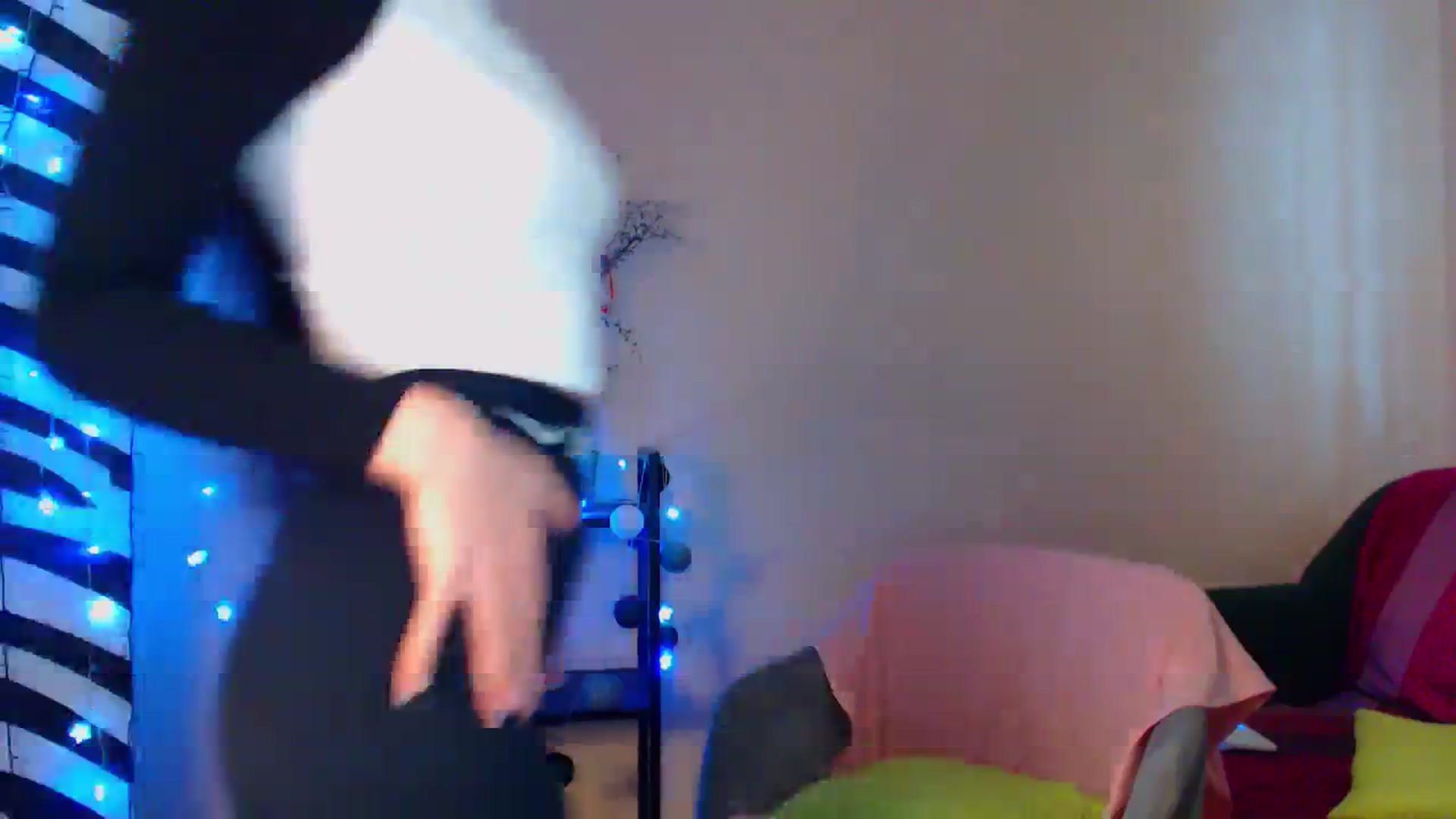 Gallery image thumbnail from Cos_Sexy's myfreecams stream on, 02/18/2024, 11:54 image 7 of 20
