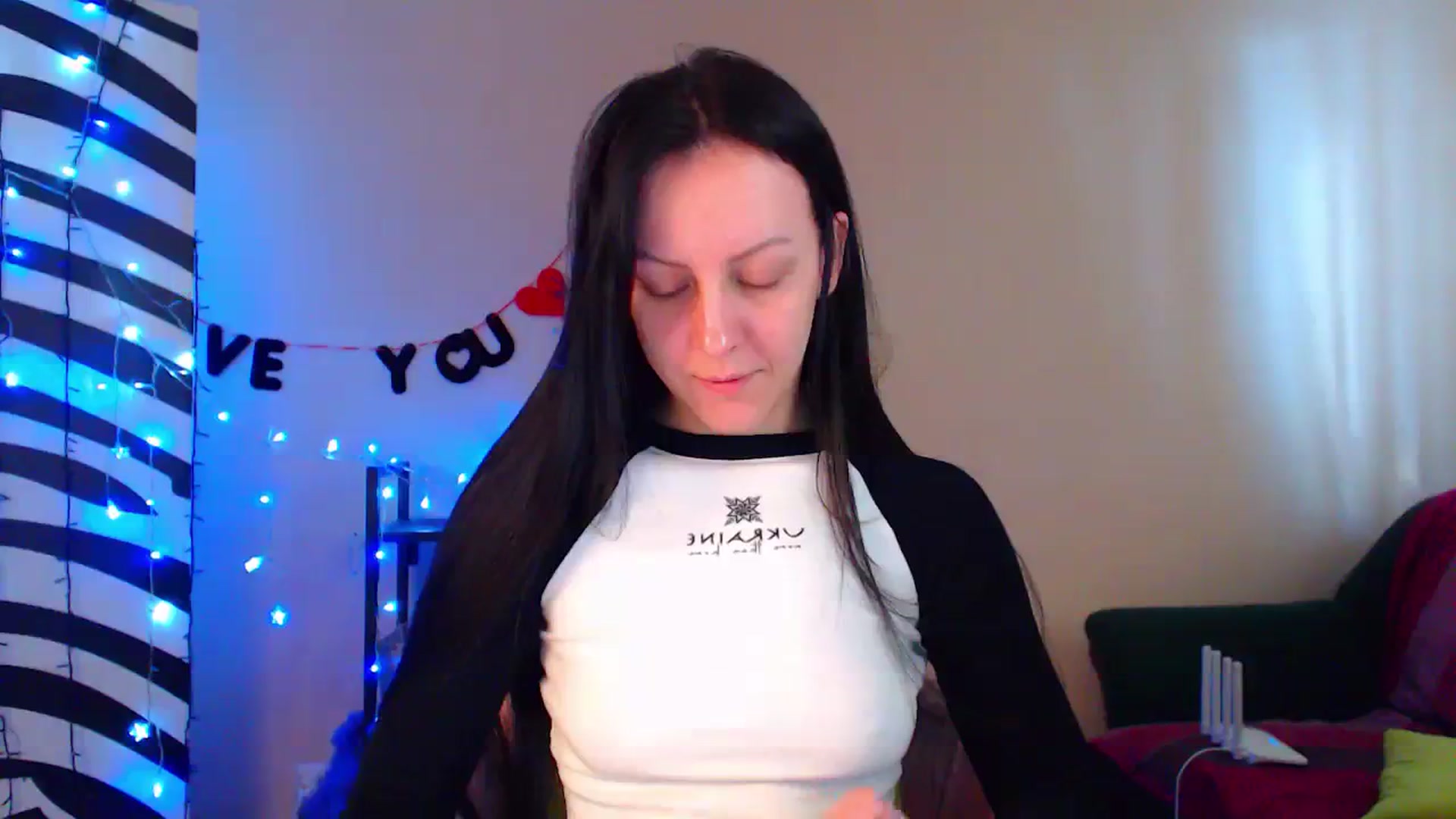 Gallery image thumbnail from Cos_Sexy's myfreecams stream on, 02/19/2024, 13:00 image 11 of 20