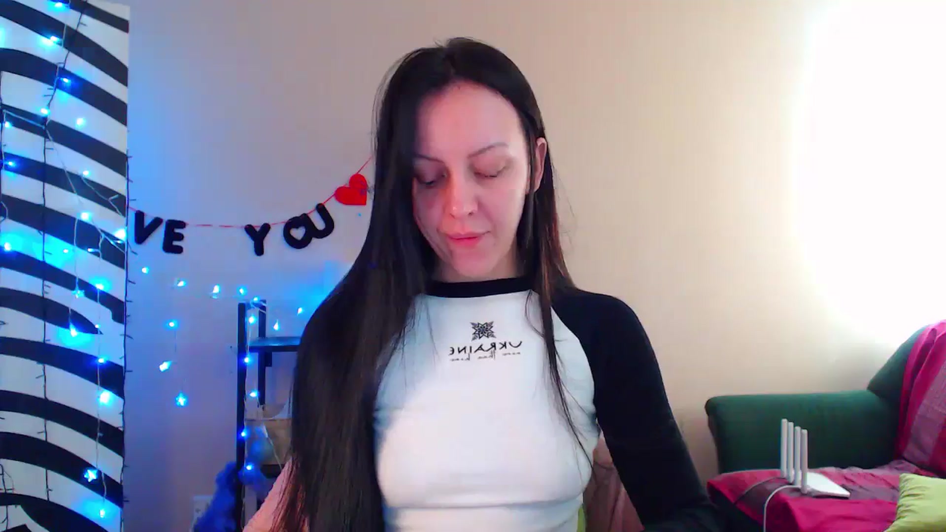 Gallery image thumbnail from Cos_Sexy's myfreecams stream on, 02/19/2024, 13:00 image 19 of 20