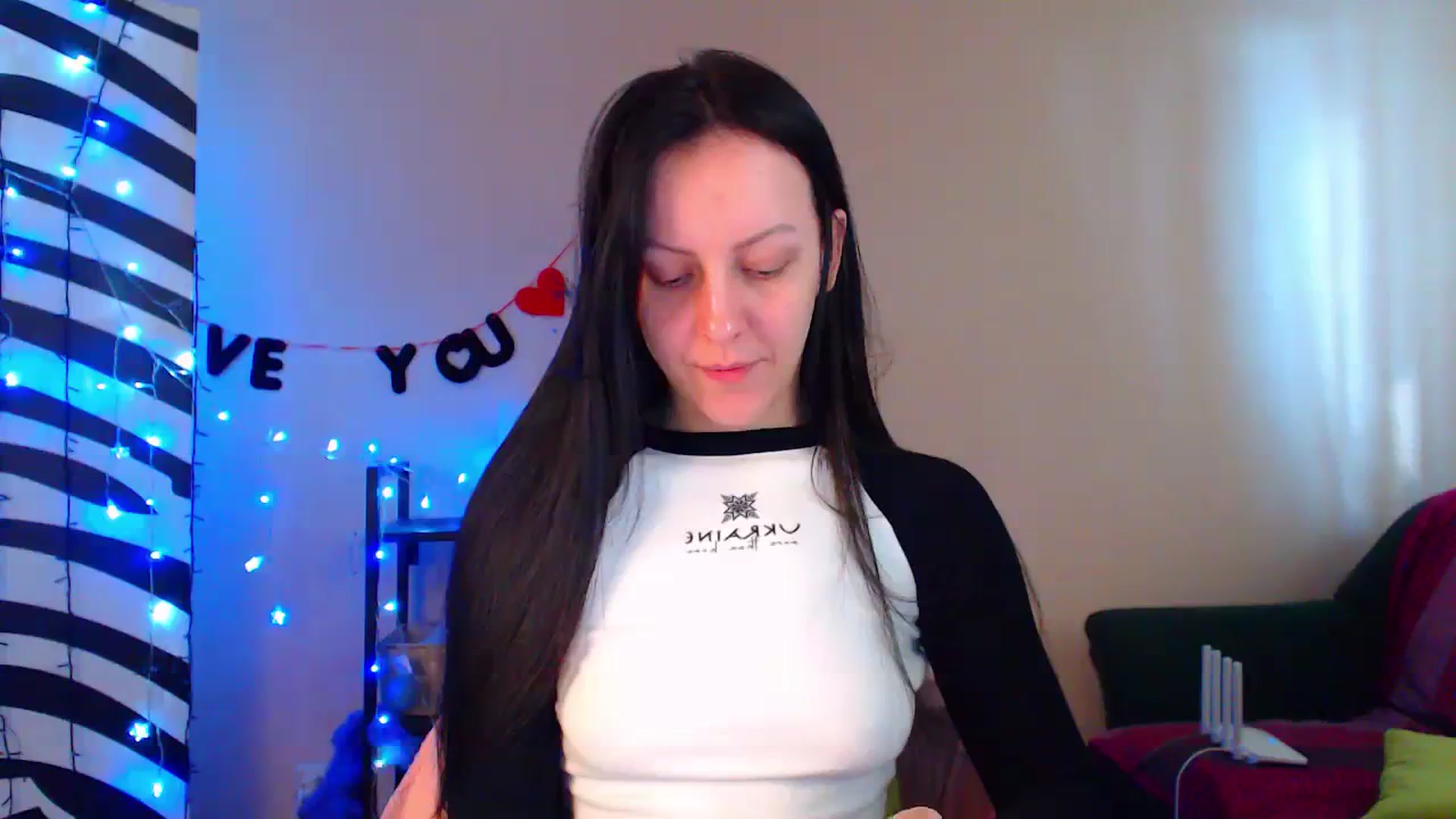 Gallery image thumbnail from Cos_Sexy's myfreecams stream on, 02/19/2024, 13:00 image 13 of 20