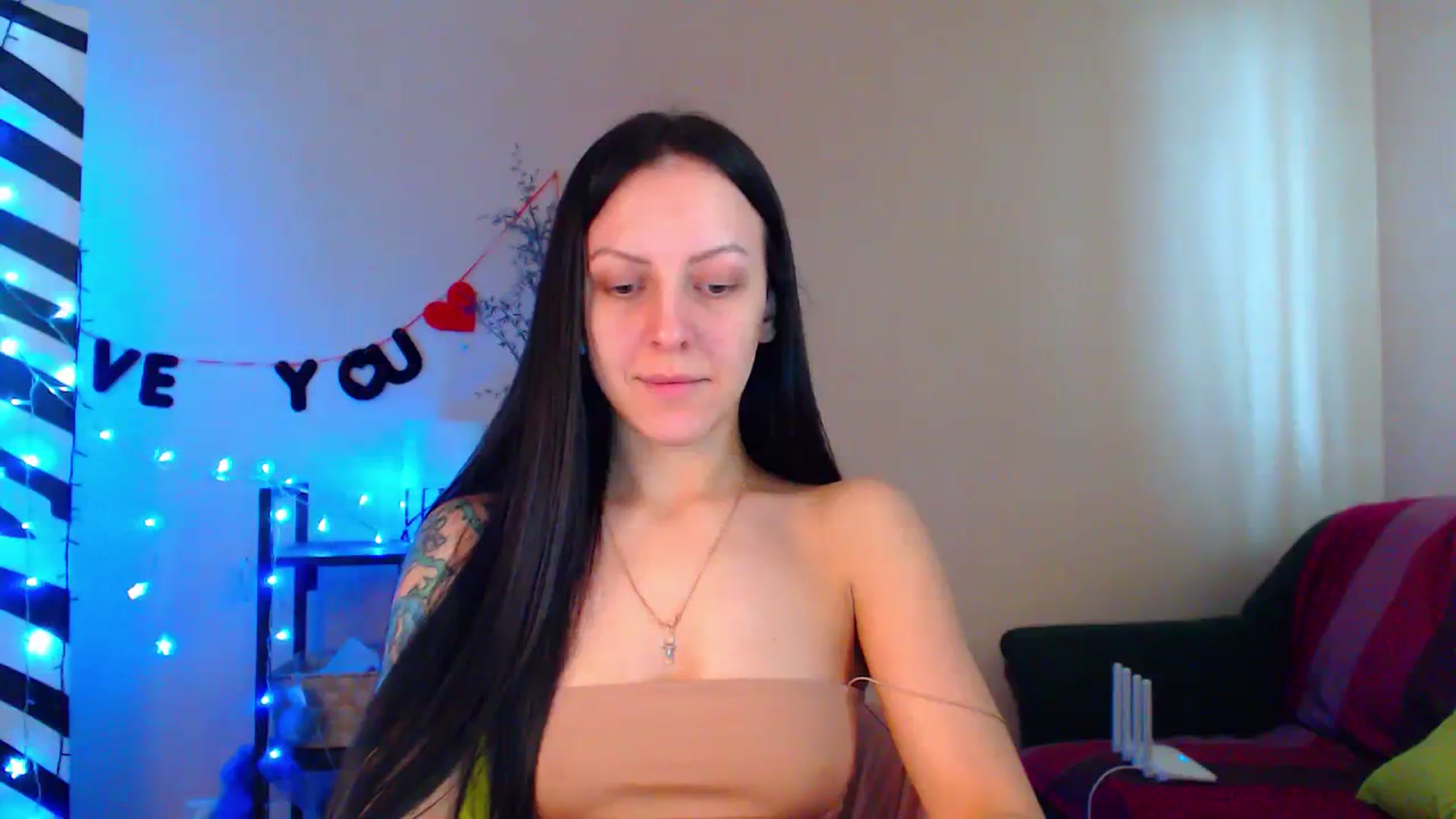 Gallery image thumbnail from Cos_Sexy's myfreecams stream on, 02/20/2024, 12:54 image 17 of 20