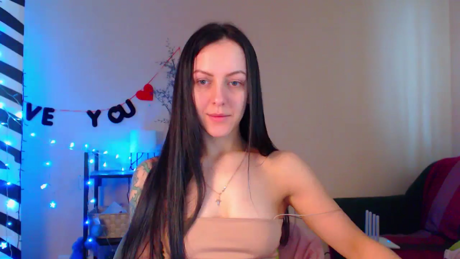 Gallery image thumbnail from Cos_Sexy's myfreecams stream on, 02/21/2024, 12:01 image 7 of 20