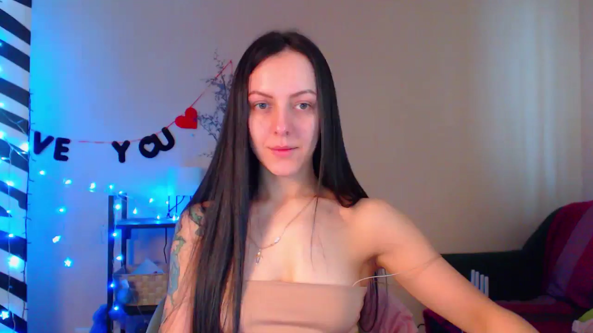 Gallery image thumbnail from Cos_Sexy's myfreecams stream on, 02/21/2024, 12:01 image 14 of 20