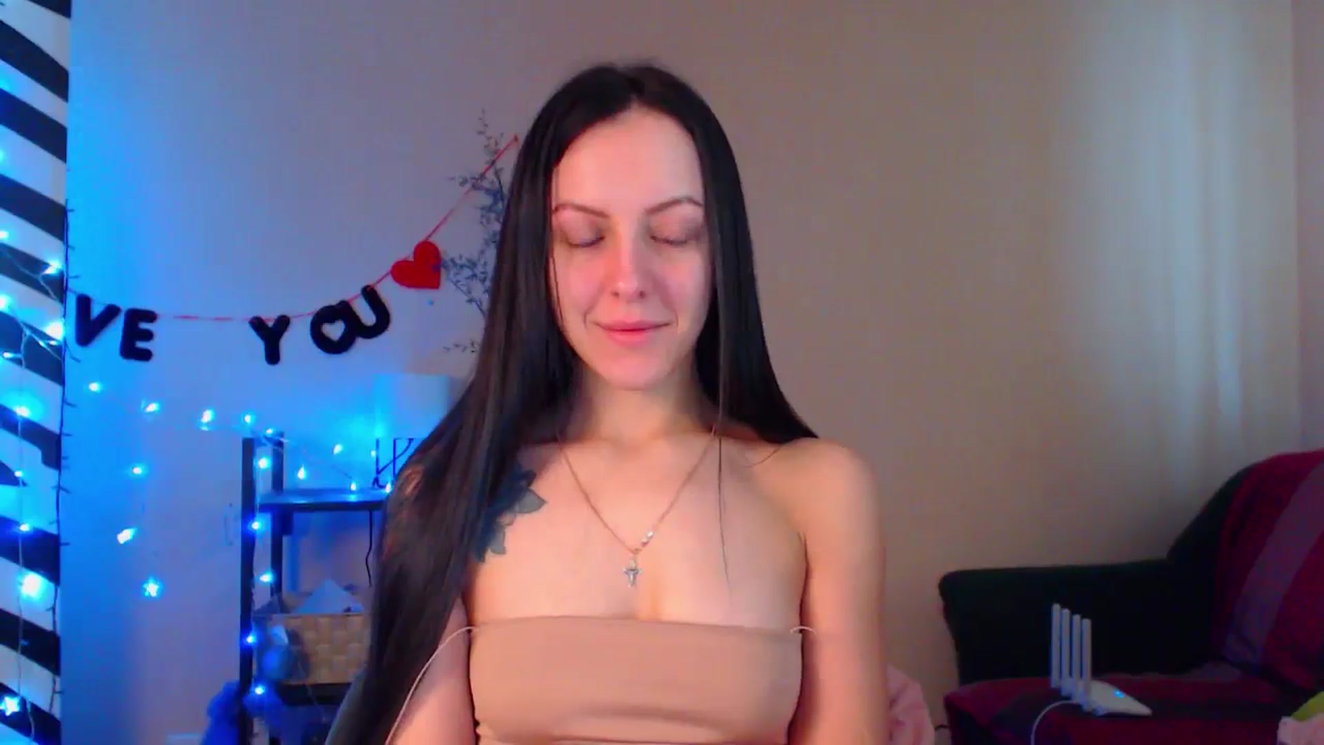 Gallery image thumbnail from Cos_Sexy's myfreecams stream on, 02/21/2024, 12:01 image 6 of 20