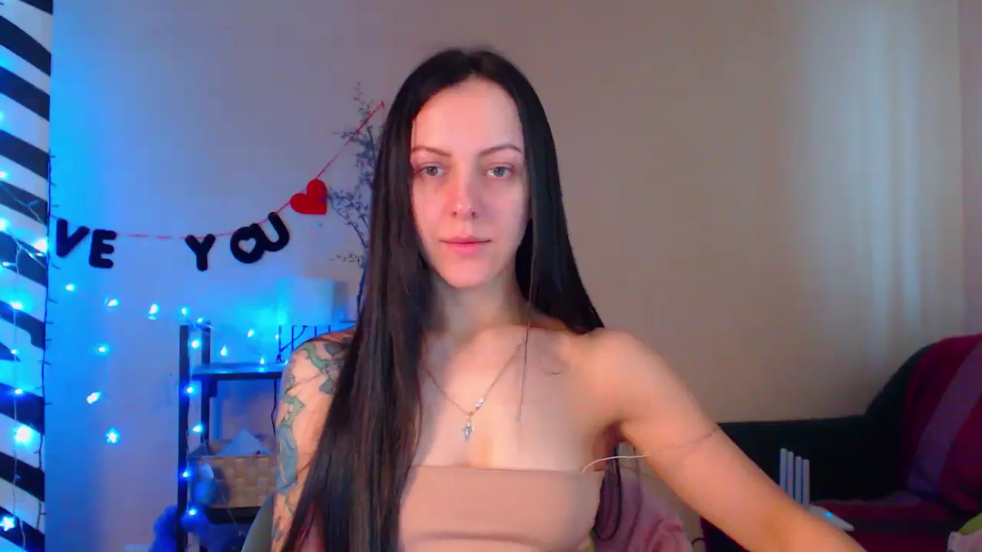 Gallery image thumbnail from Cos_Sexy's myfreecams stream on, 02/21/2024, 12:01 image 11 of 20