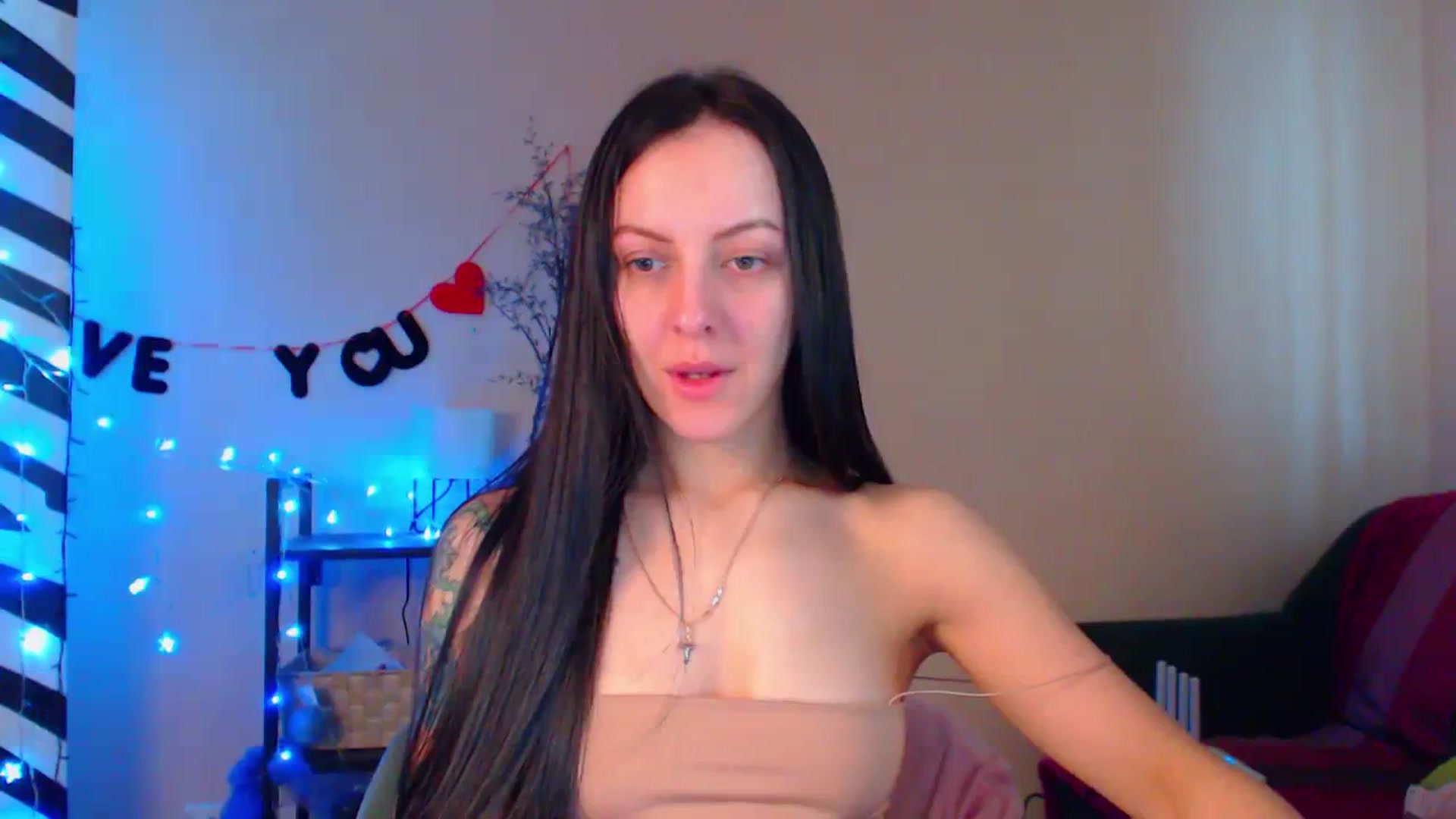 Gallery image thumbnail from Cos_Sexy's myfreecams stream on, 02/21/2024, 12:01 image 19 of 20