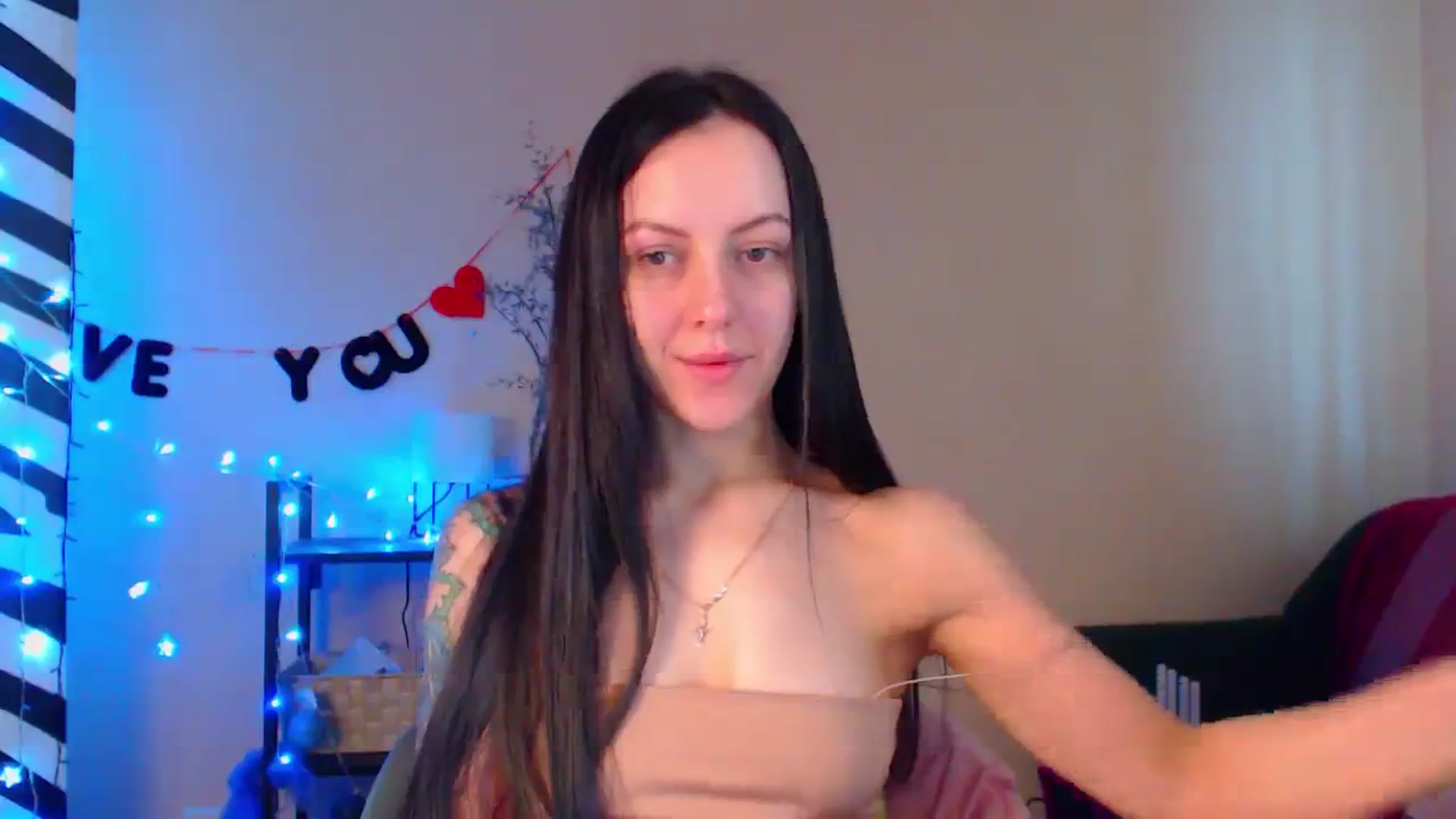 Gallery image thumbnail from Cos_Sexy's myfreecams stream on, 02/21/2024, 12:01 image 8 of 20
