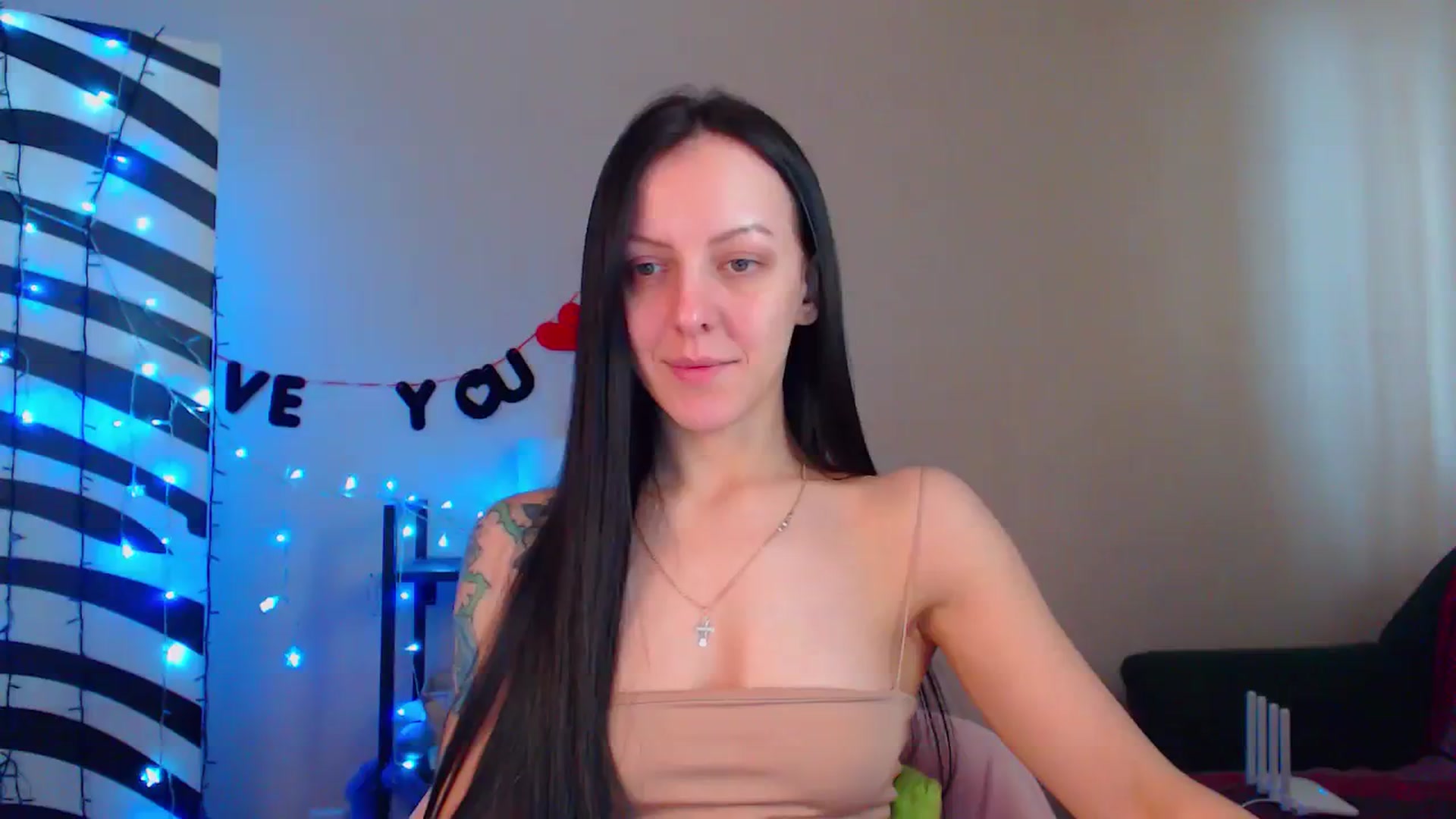 Gallery image thumbnail from Cos_Sexy's myfreecams stream on, 03/01/2024, 13:23 image 5 of 20