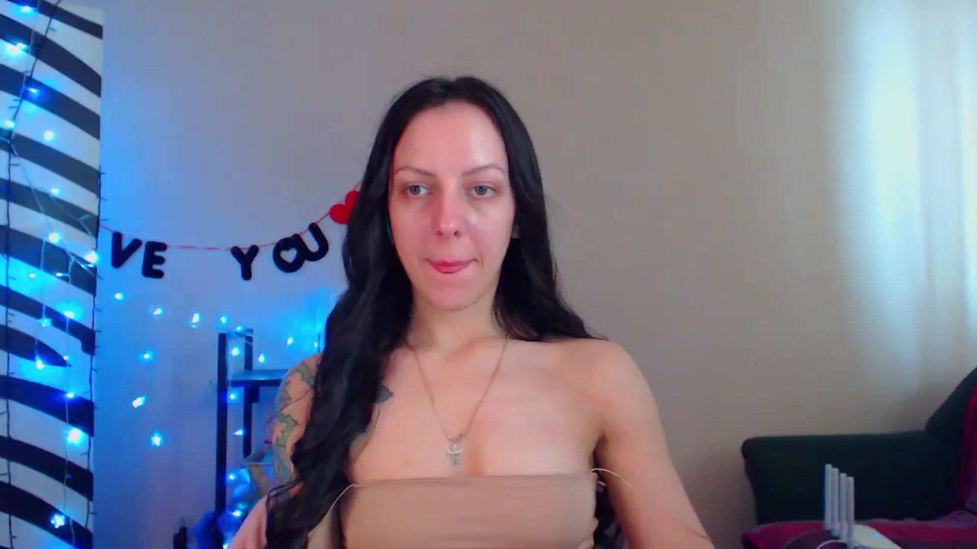 Gallery image thumbnail from Cos_Sexy's myfreecams stream on, 03/06/2024, 11:10 image 13 of 20