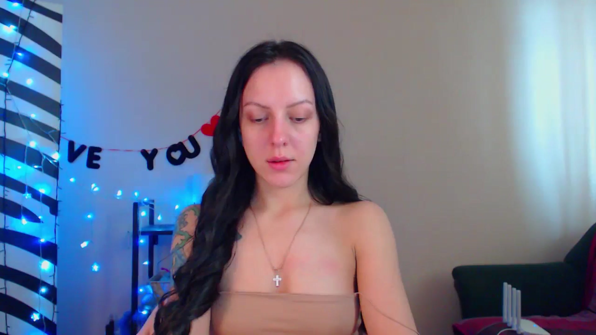 Gallery image thumbnail from Cos_Sexy's myfreecams stream on, 03/06/2024, 11:10 image 9 of 20
