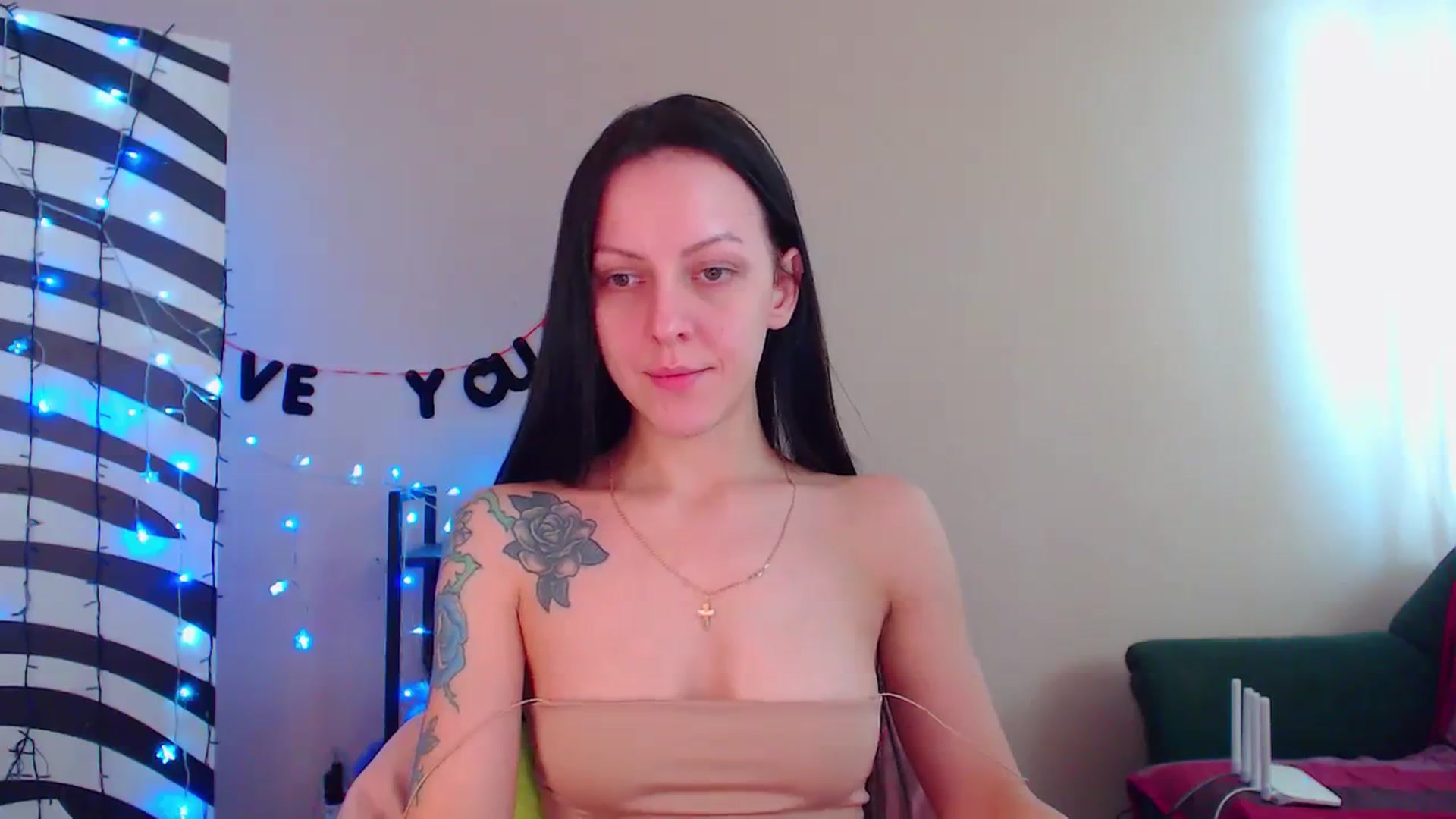 Gallery image thumbnail from Cos_Sexy's myfreecams stream on, 03/08/2024, 13:31 image 5 of 20