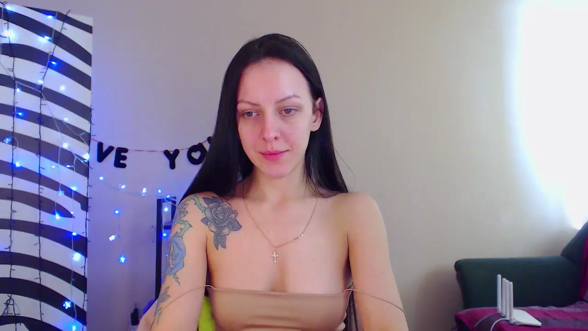 Gallery image thumbnail from Cos_Sexy's myfreecams stream on, 03/08/2024, 13:31 image 9 of 20