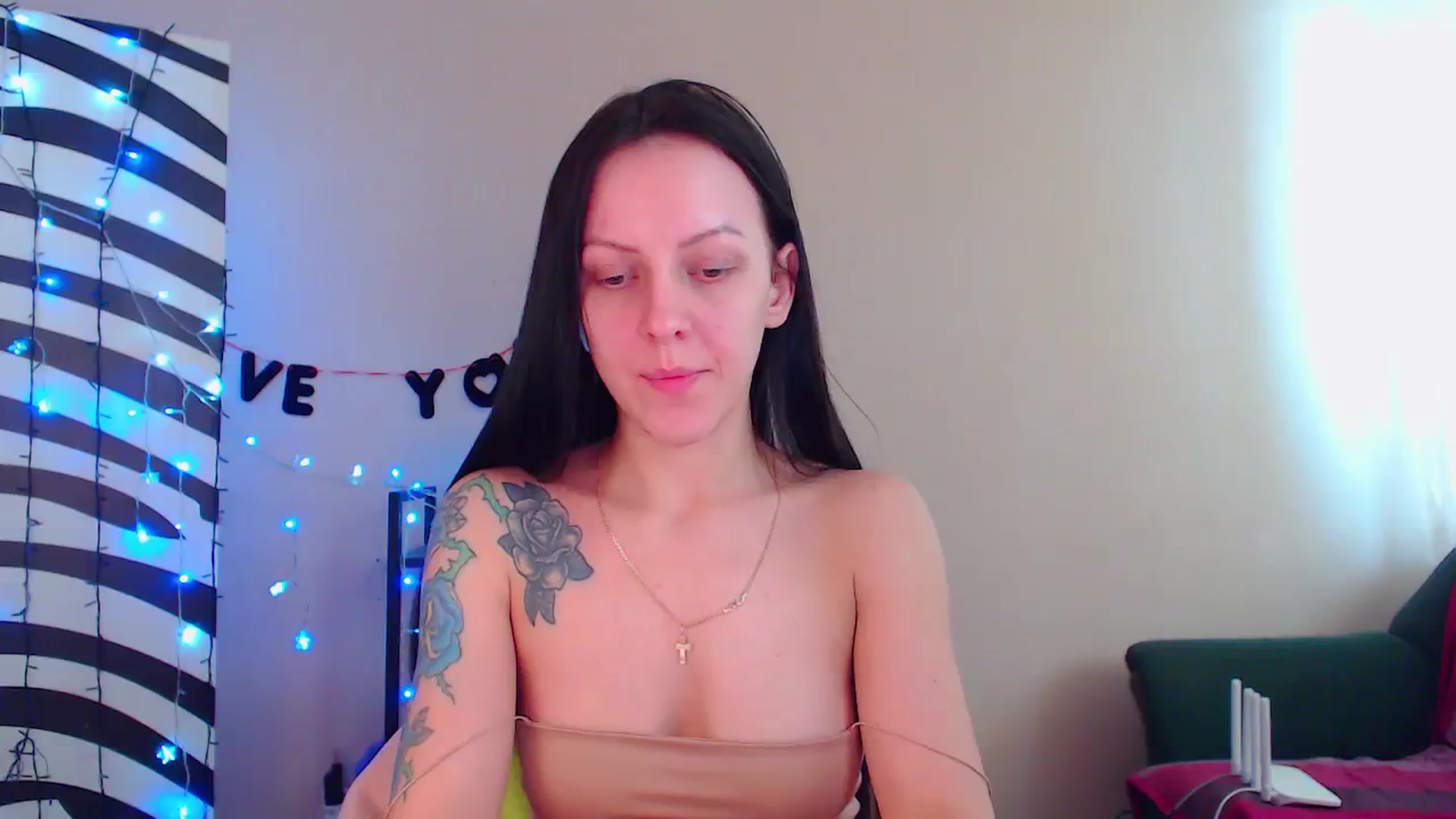 Gallery image thumbnail from Cos_Sexy's myfreecams stream on, 03/08/2024, 13:31 image 6 of 20