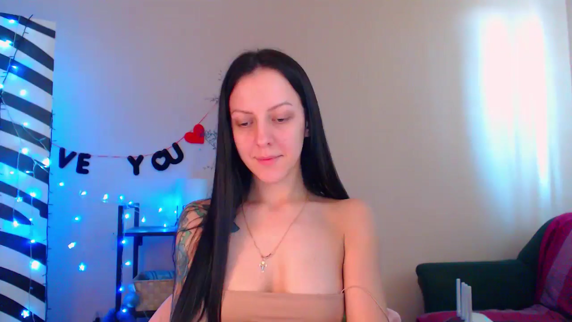 Gallery image thumbnail from Cos_Sexy's myfreecams stream on, 03/11/2024, 11:42 image 1 of 20