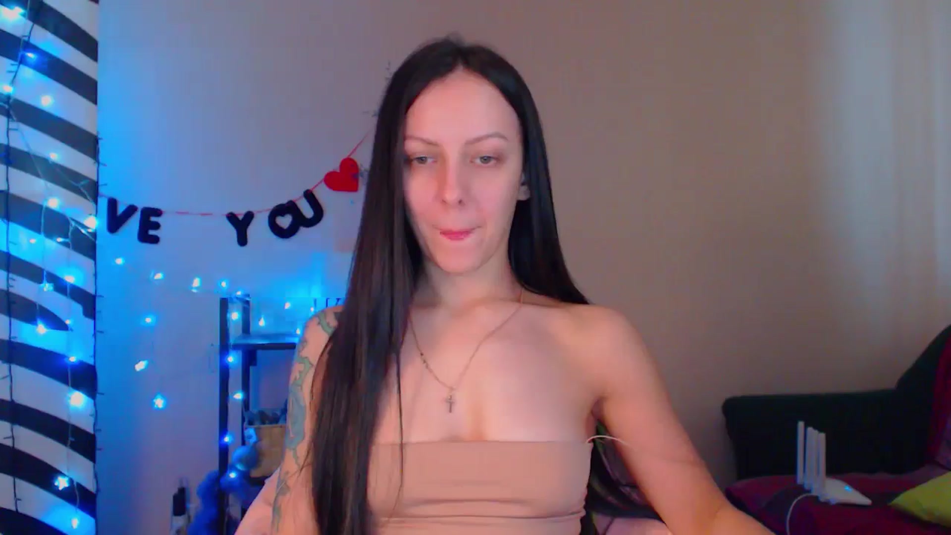 Gallery image thumbnail from Cos_Sexy's myfreecams stream on, 03/13/2024, 14:55 image 3 of 20
