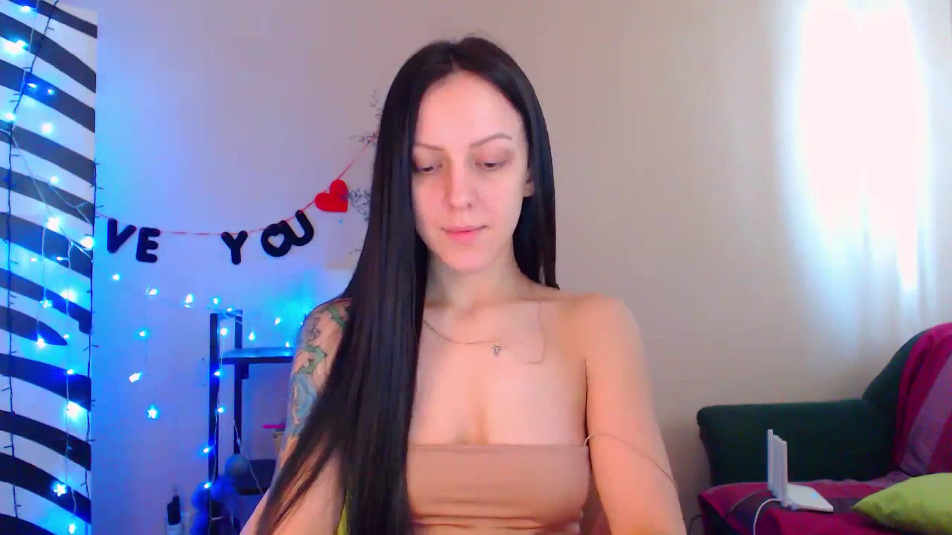 Gallery image thumbnail from Cos_Sexy's myfreecams stream on, 03/19/2024, 10:53 image 15 of 20