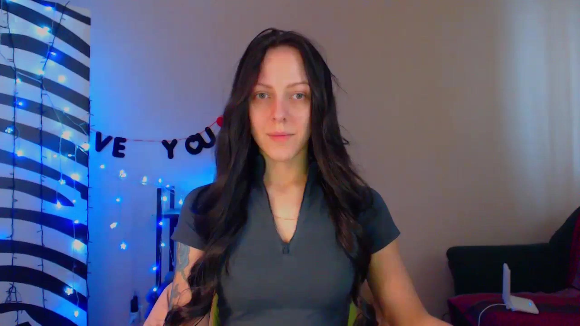 Gallery image thumbnail from Cos_Sexy's myfreecams stream on, 03/21/2024, 11:27 image 14 of 20