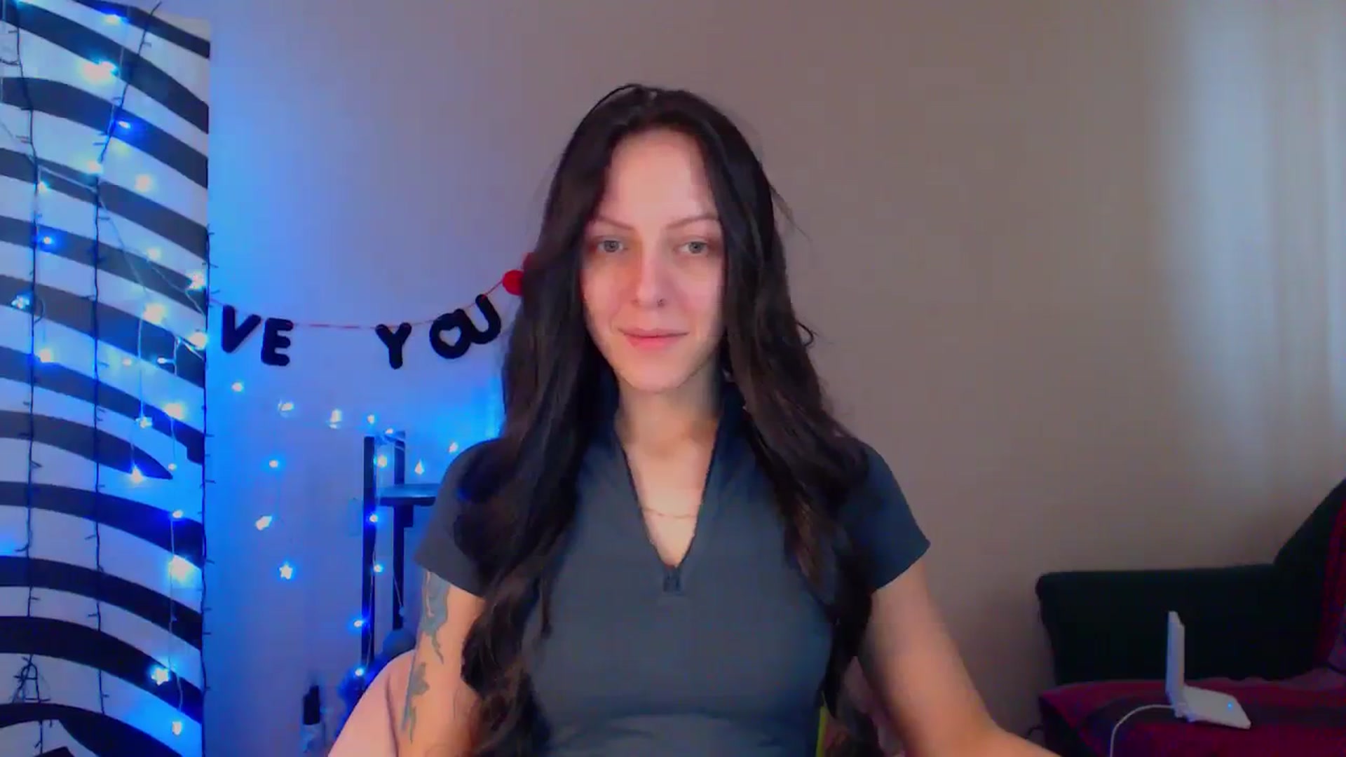 Gallery image thumbnail from Cos_Sexy's myfreecams stream on, 03/21/2024, 11:27 image 10 of 20
