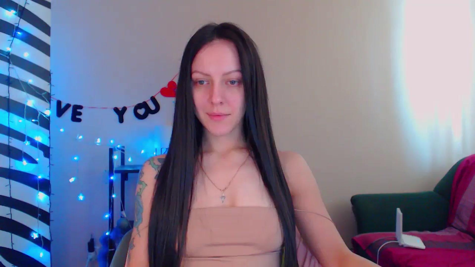 Gallery image thumbnail from Cos_Sexy's myfreecams stream on, 03/23/2024, 12:13 image 12 of 20
