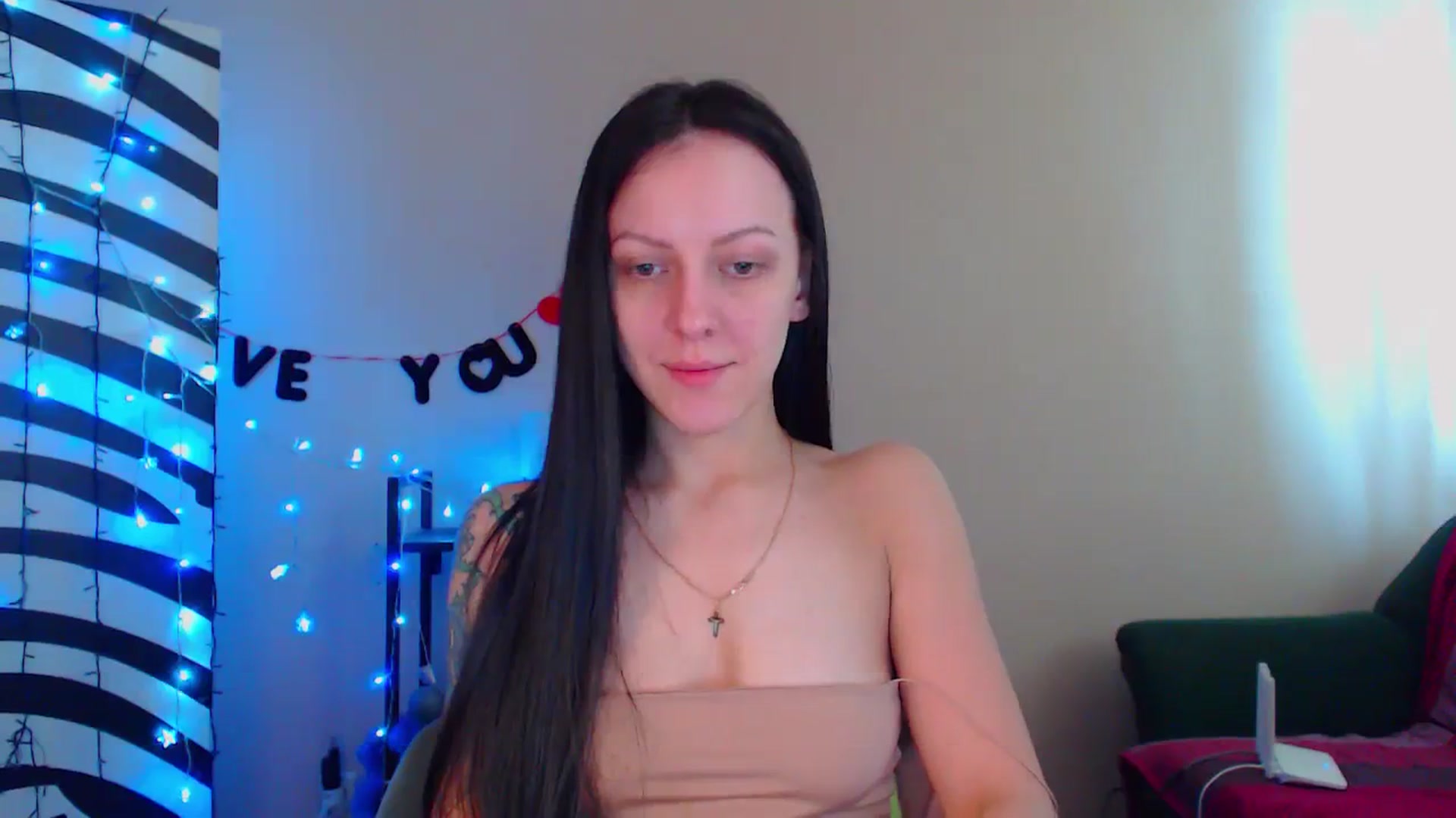 Gallery image thumbnail from Cos_Sexy's myfreecams stream on, 03/23/2024, 12:13 image 2 of 20