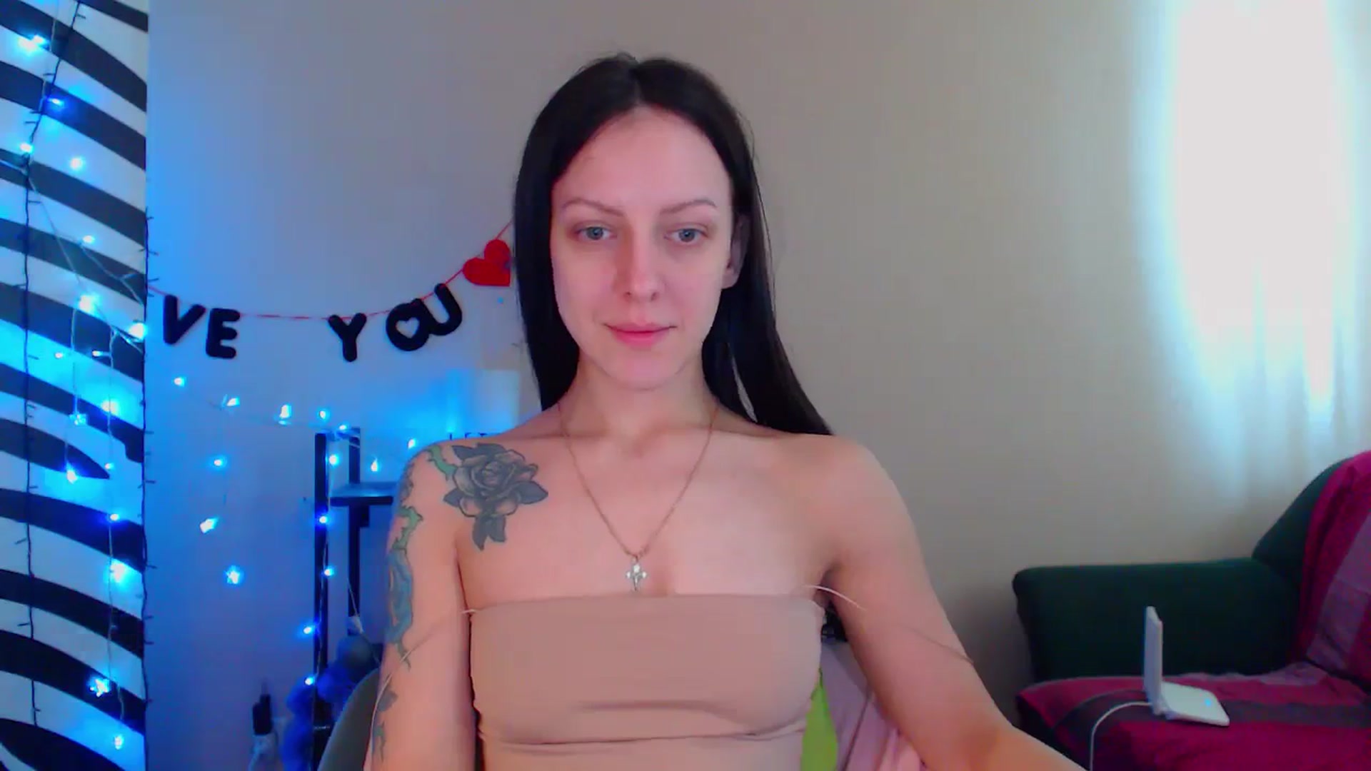 Gallery image thumbnail from Cos_Sexy's myfreecams stream on, 03/23/2024, 12:13 image 6 of 20