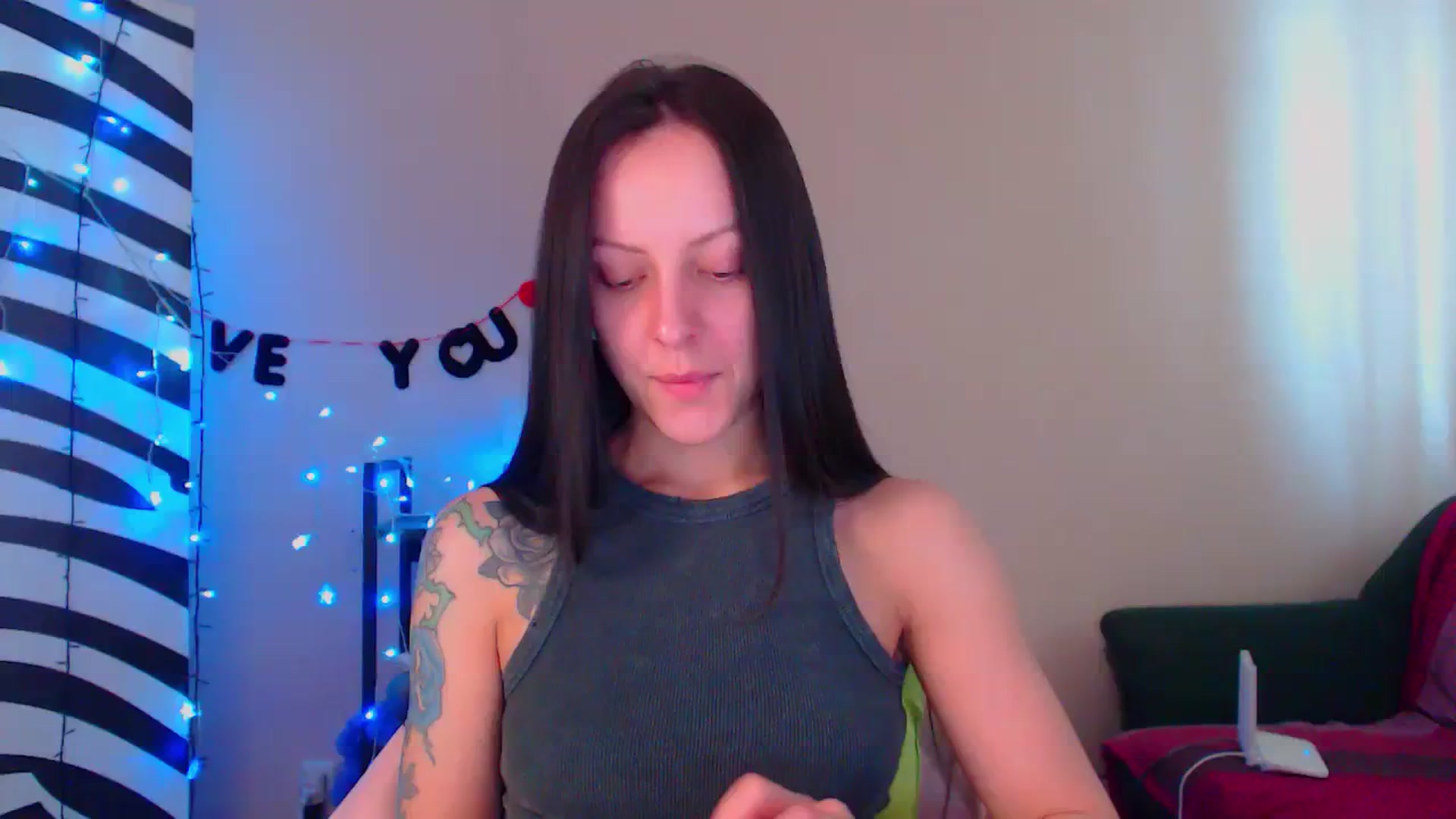 Gallery image thumbnail from Cos_Sexy's myfreecams stream on, 04/04/2024, 10:27 image 1 of 20