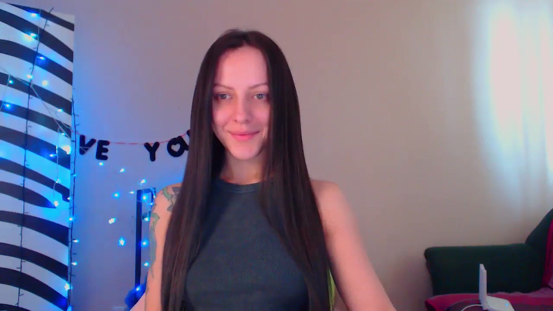 Gallery image thumbnail from Cos_Sexy's myfreecams stream on, 04/04/2024, 10:27 image 19 of 20