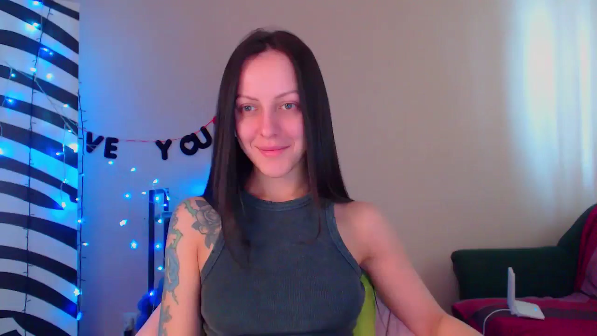 Gallery image thumbnail from Cos_Sexy's myfreecams stream on, 04/04/2024, 10:27 image 8 of 20