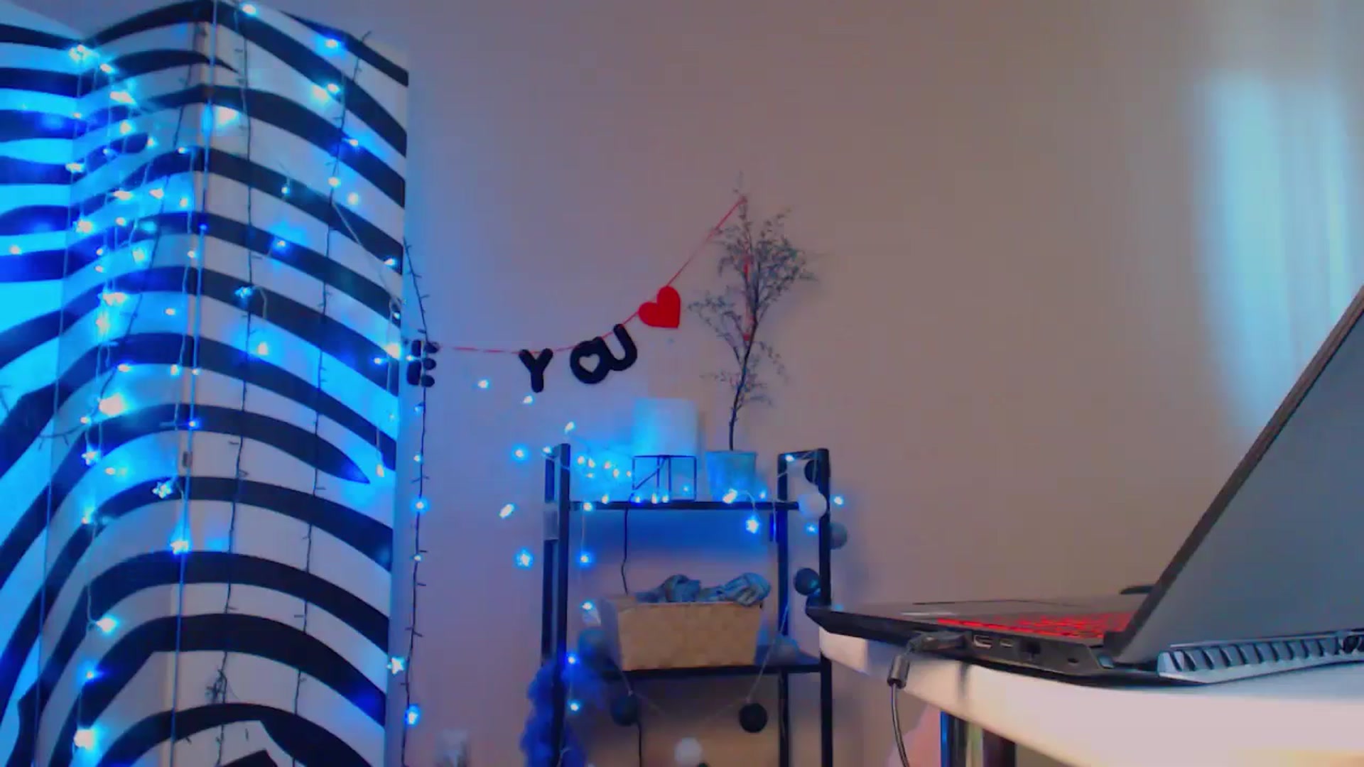 Gallery image thumbnail from Cos_Sexy's myfreecams stream on, 04/05/2024, 10:34 image 20 of 20