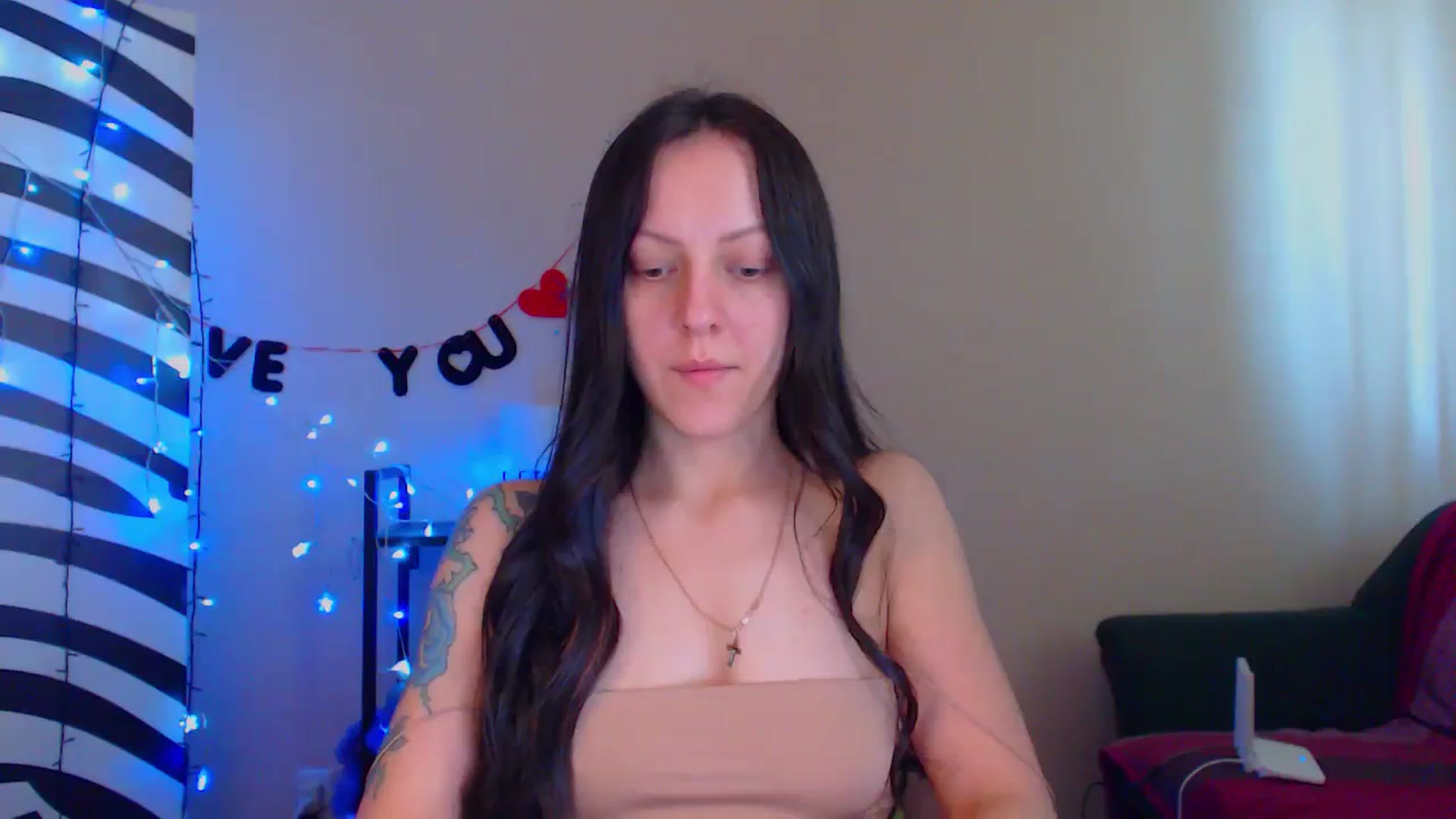Gallery image thumbnail from Cos_Sexy's myfreecams stream on, 04/10/2024, 11:19 image 1 of 20