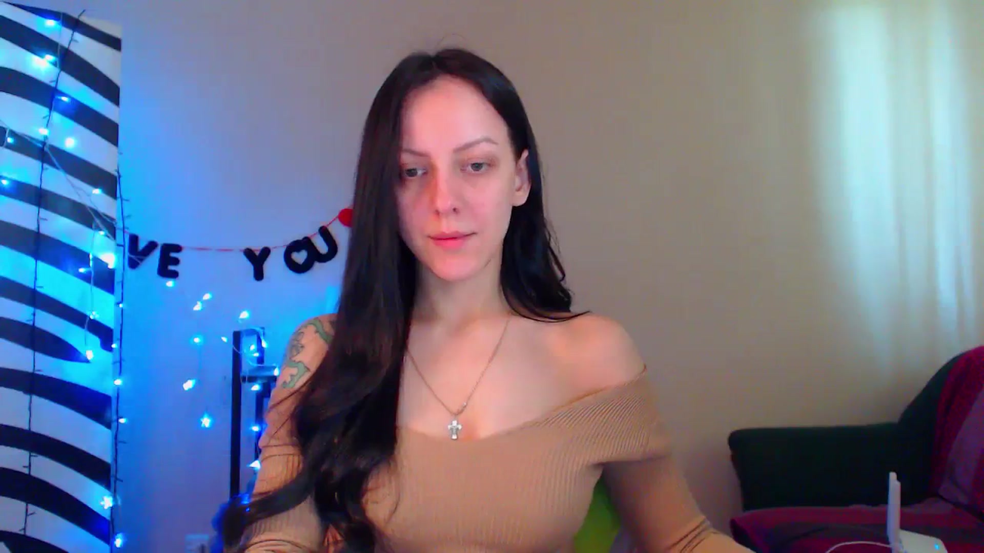 Gallery image thumbnail from Cos_Sexy's myfreecams stream on, 04/14/2024, 10:28 image 6 of 20