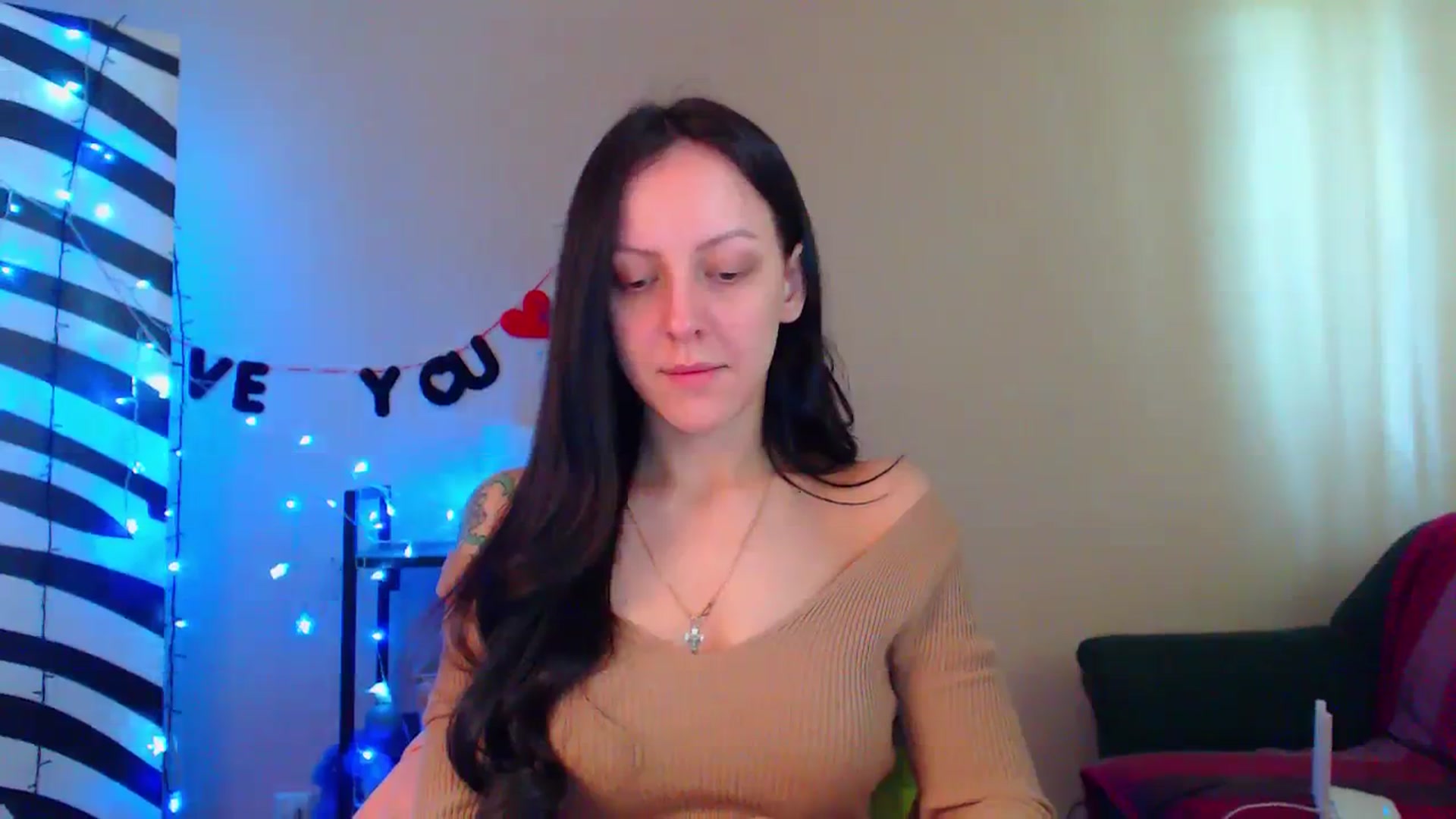 Gallery image thumbnail from Cos_Sexy's myfreecams stream on, 04/14/2024, 10:28 image 14 of 20